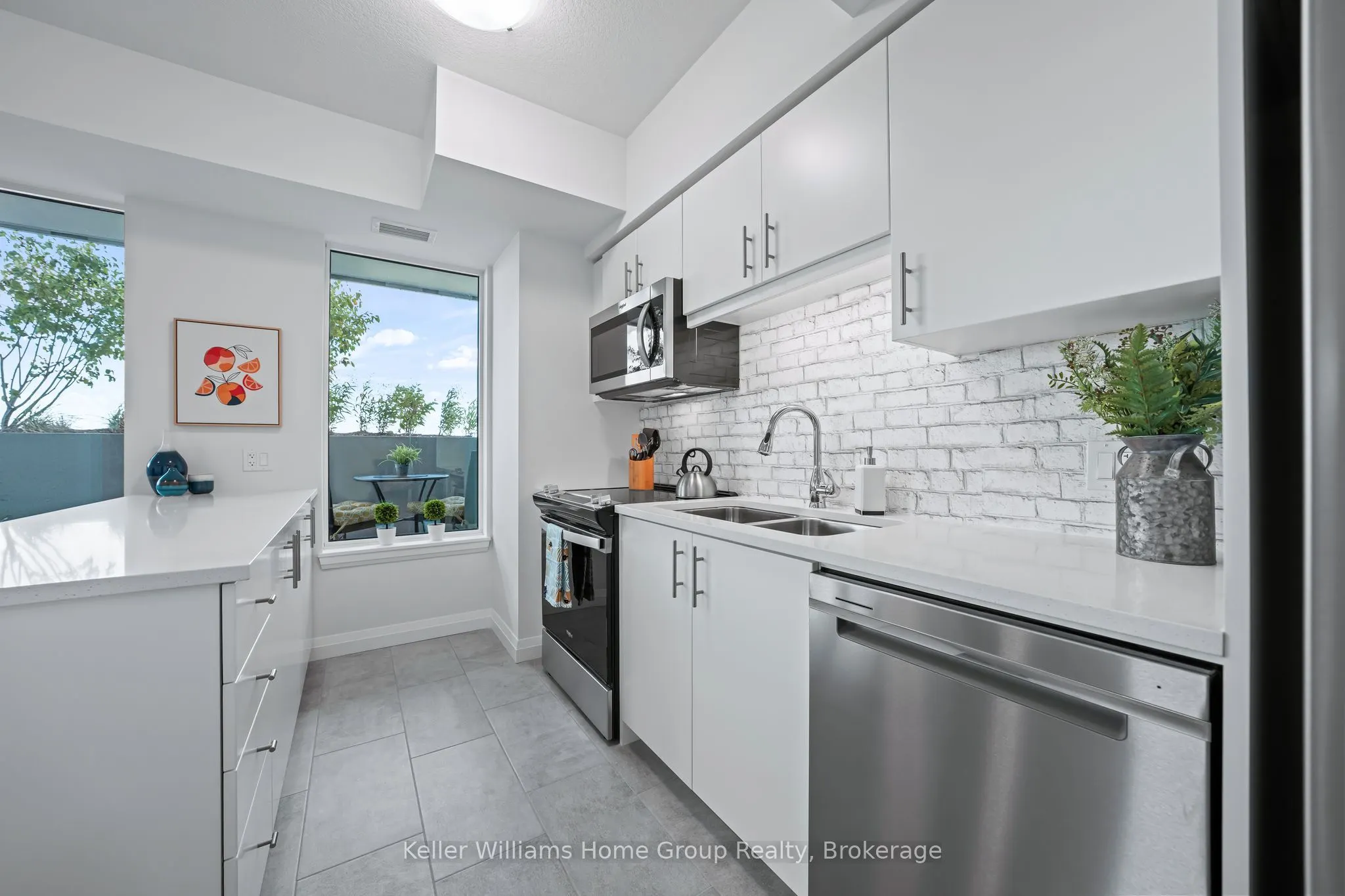 93 Arthur Street, #714