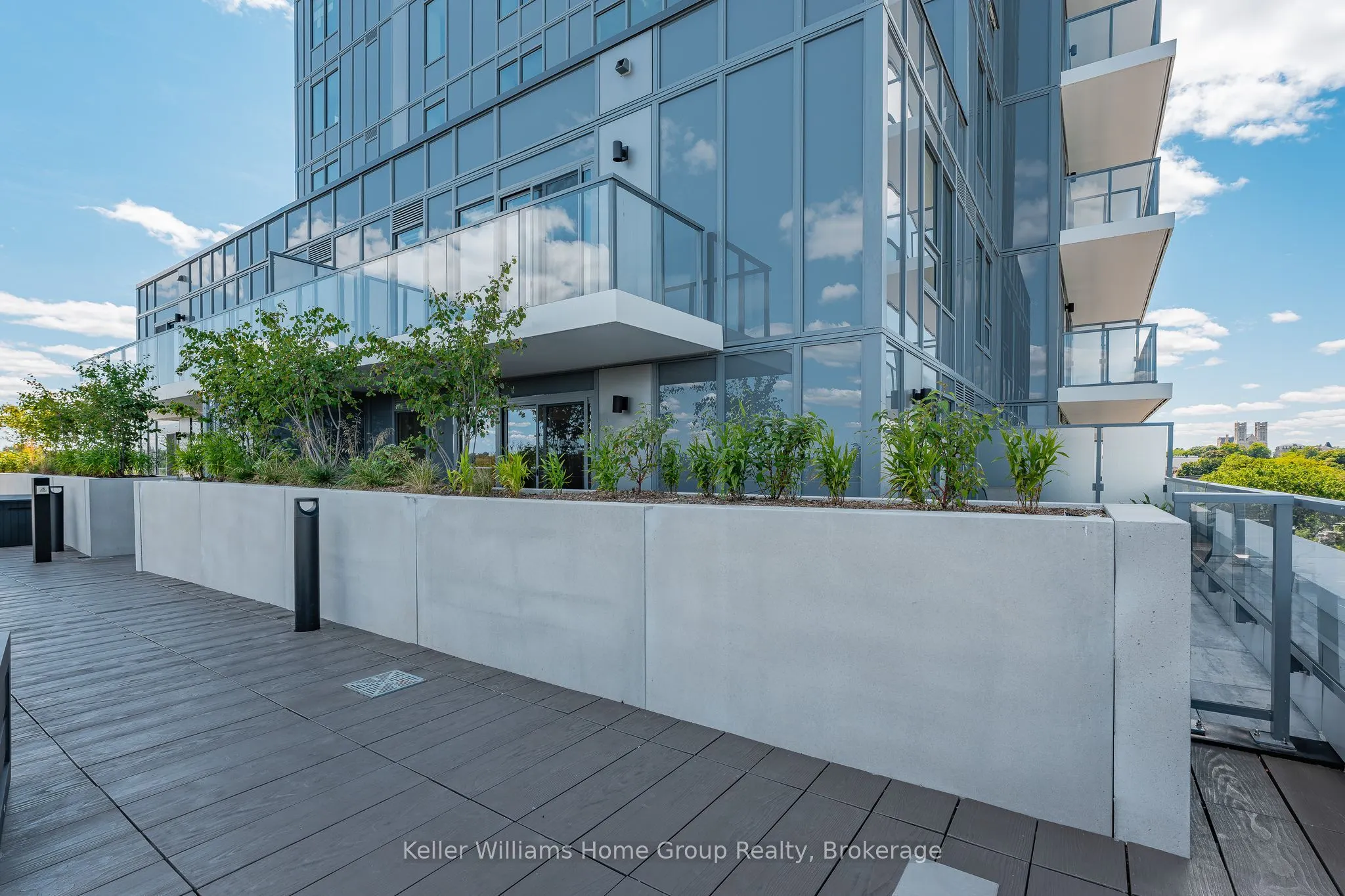93 Arthur Street, #714