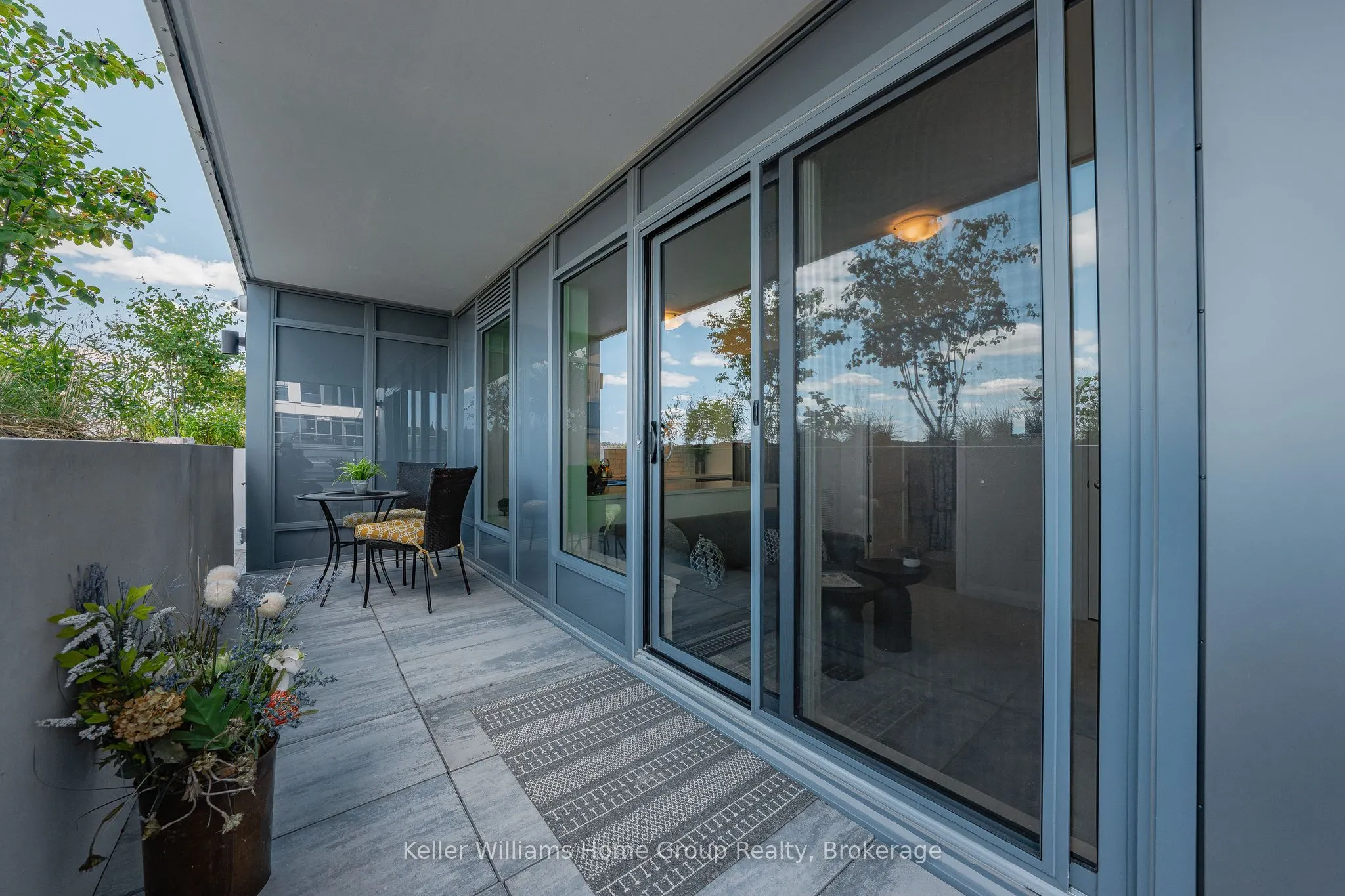 93 Arthur Street, #714