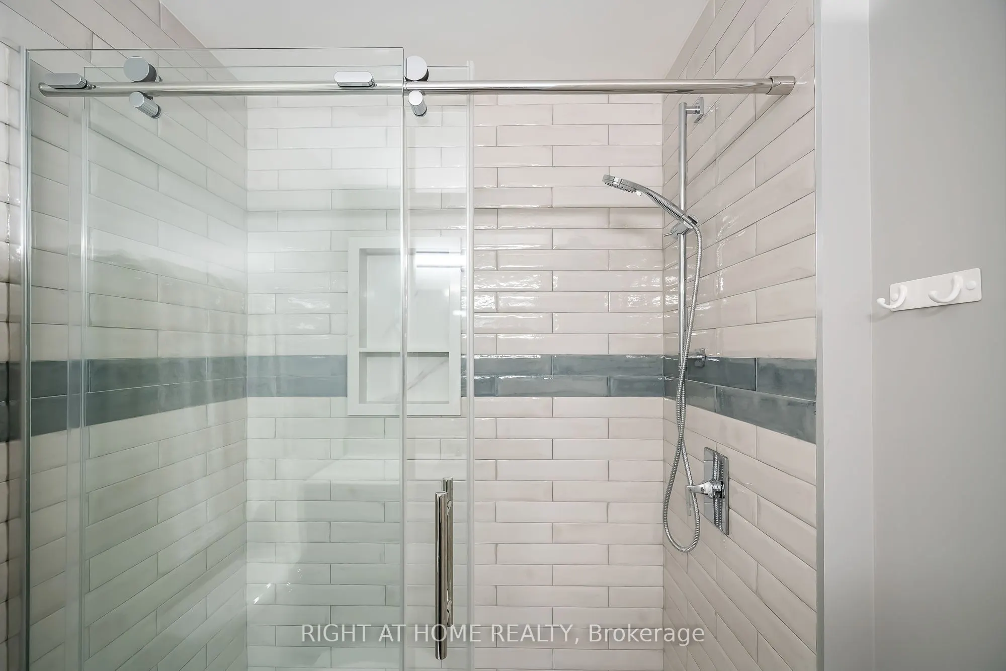 88 Lakeport Road, #33