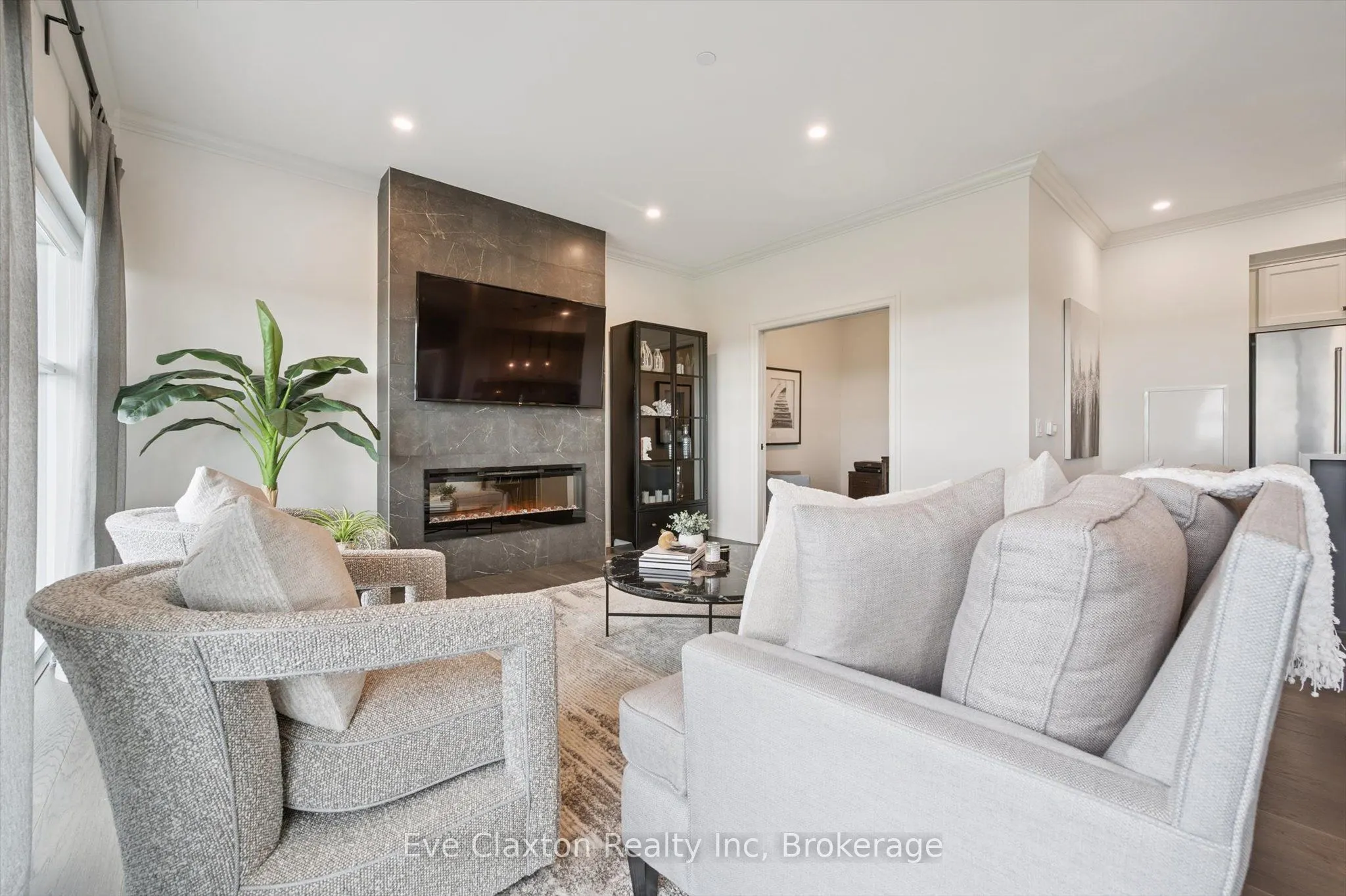 1880 Gordon Street, #1301