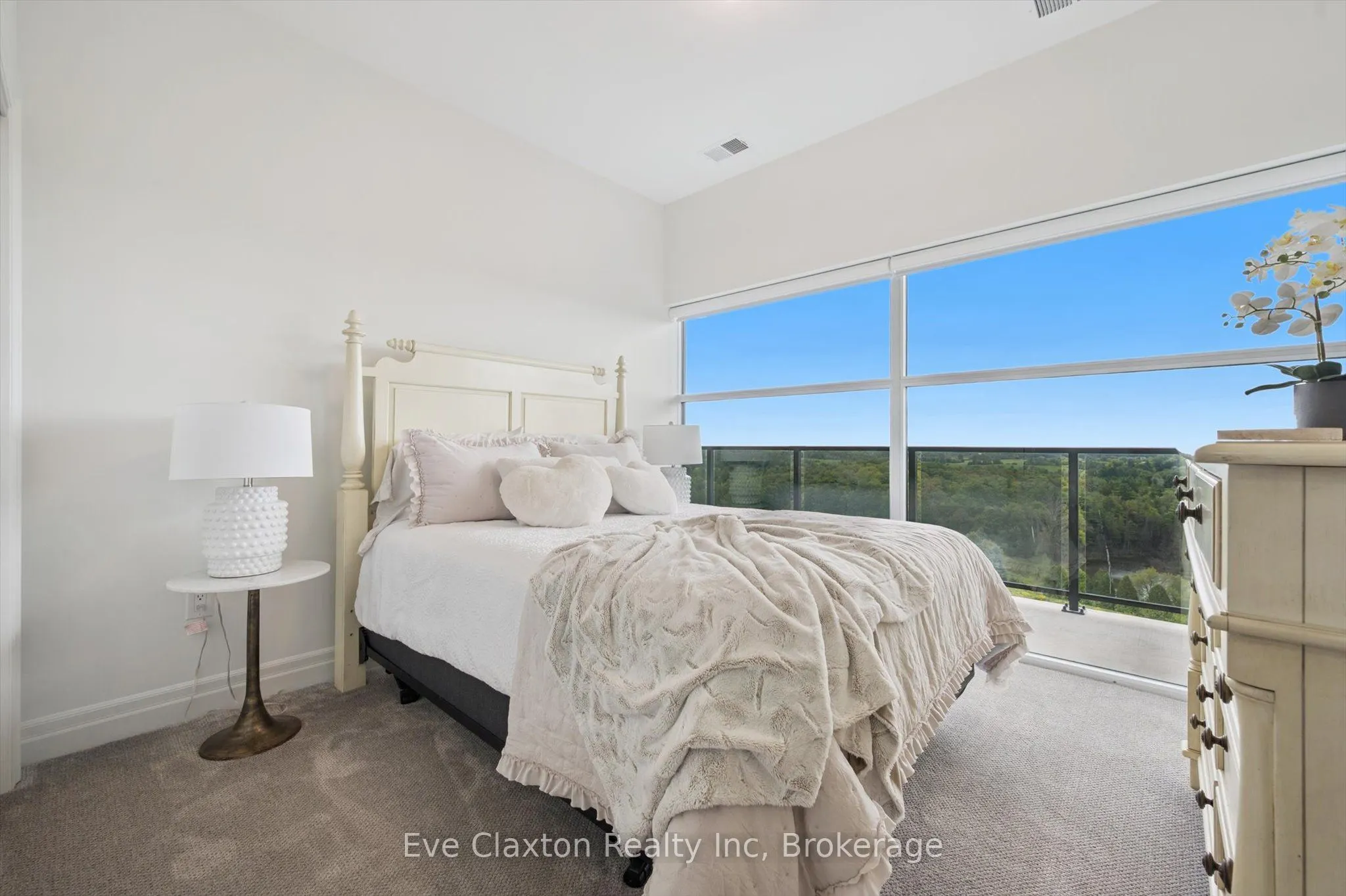 1880 Gordon Street, #1301