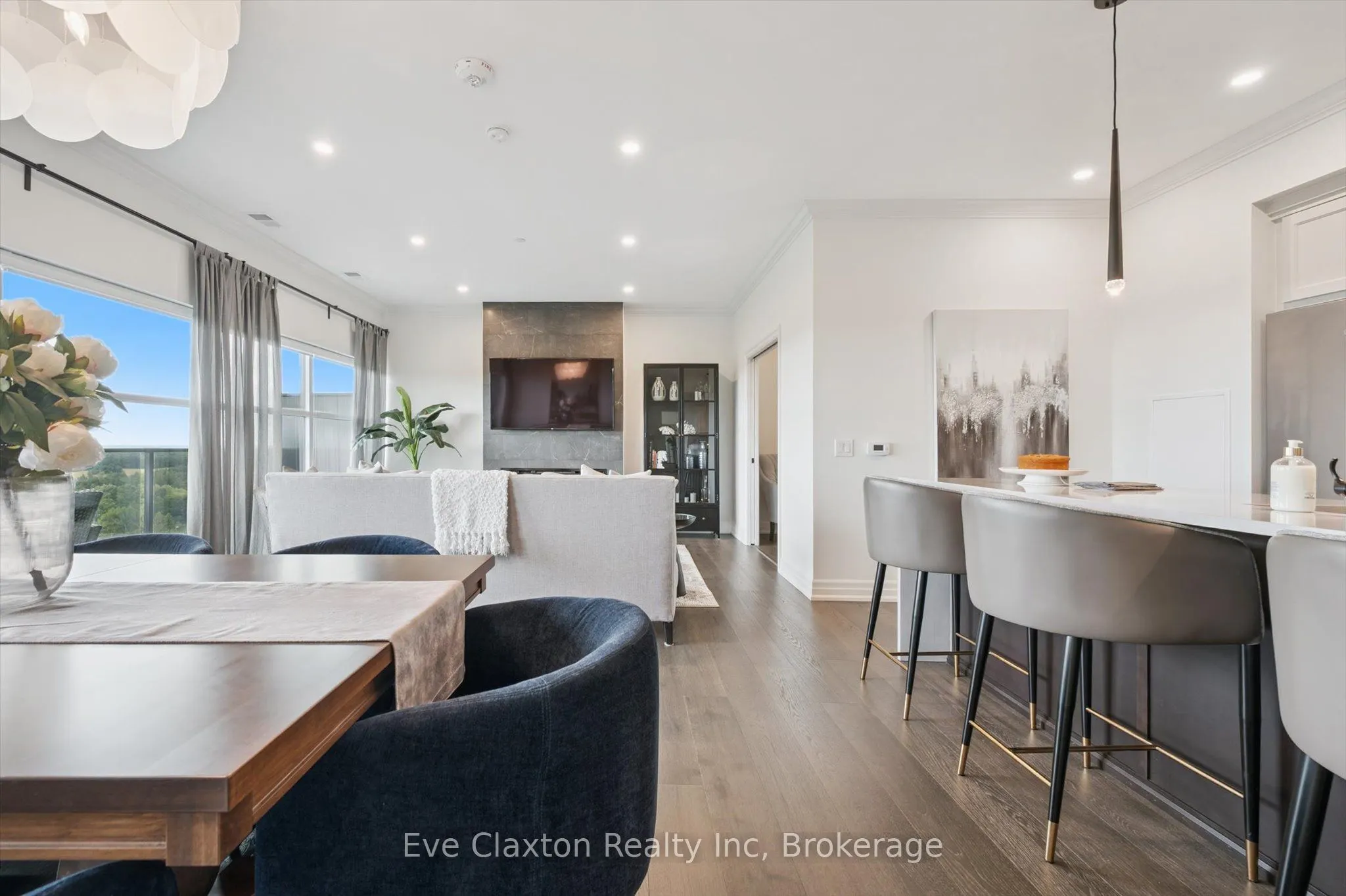1880 Gordon Street, #1301