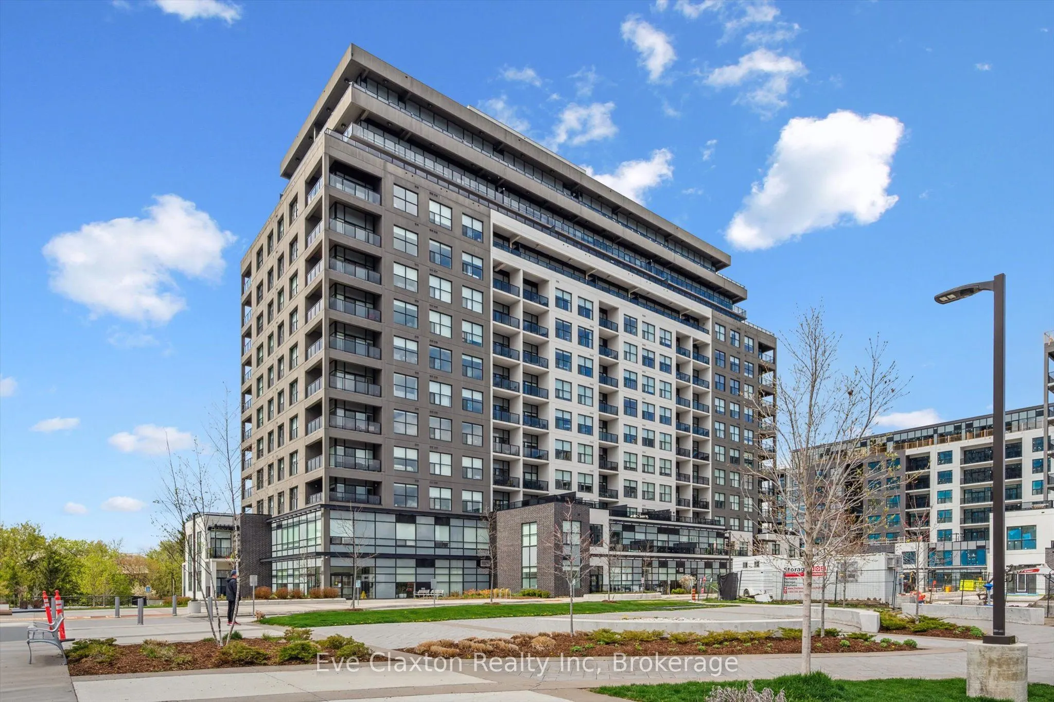 1880 Gordon Street, #1301