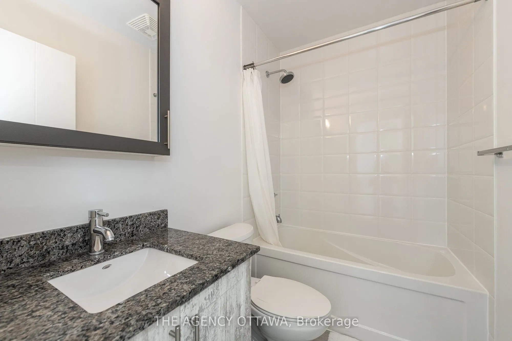 40 Nepean Street, #1004