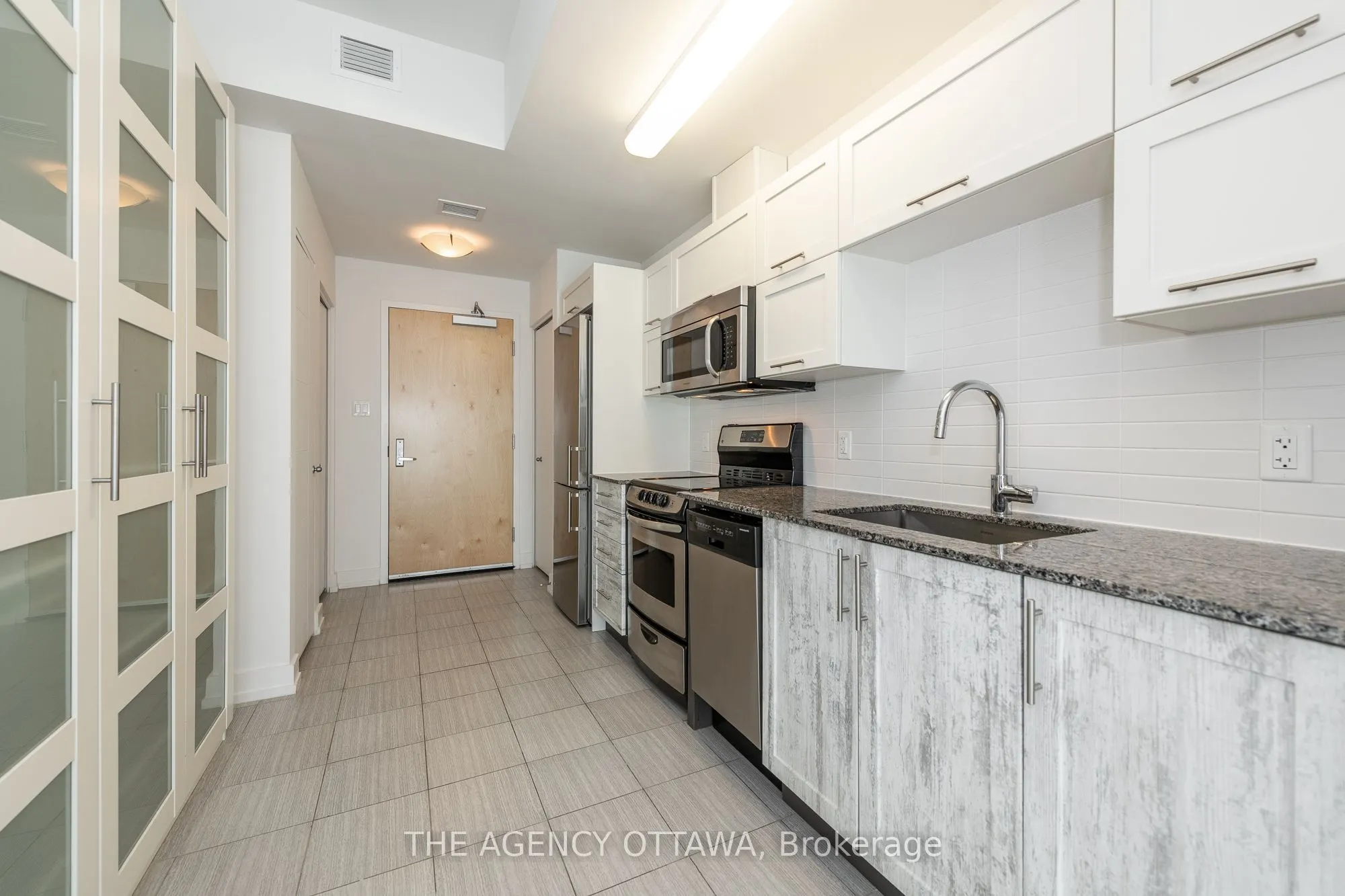 40 Nepean Street, #1004