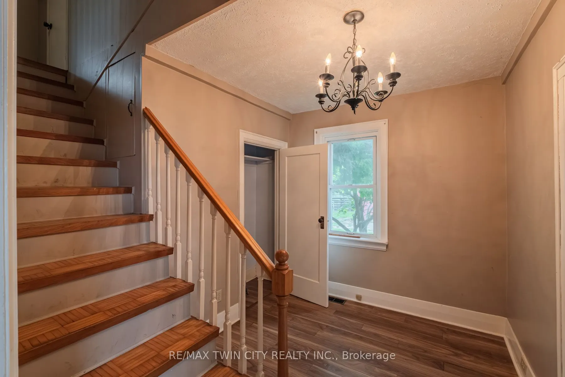 80 Lakeshore Road