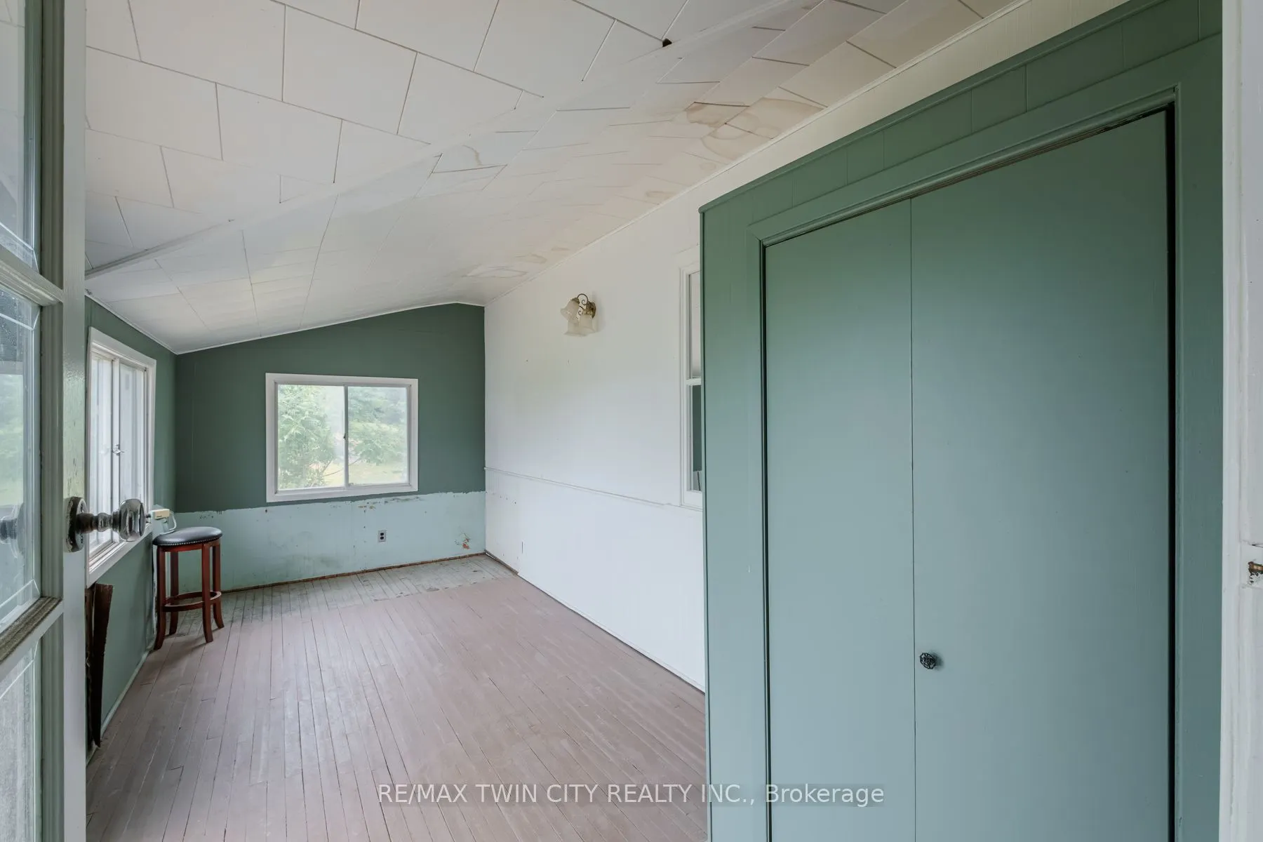 80 Lakeshore Road