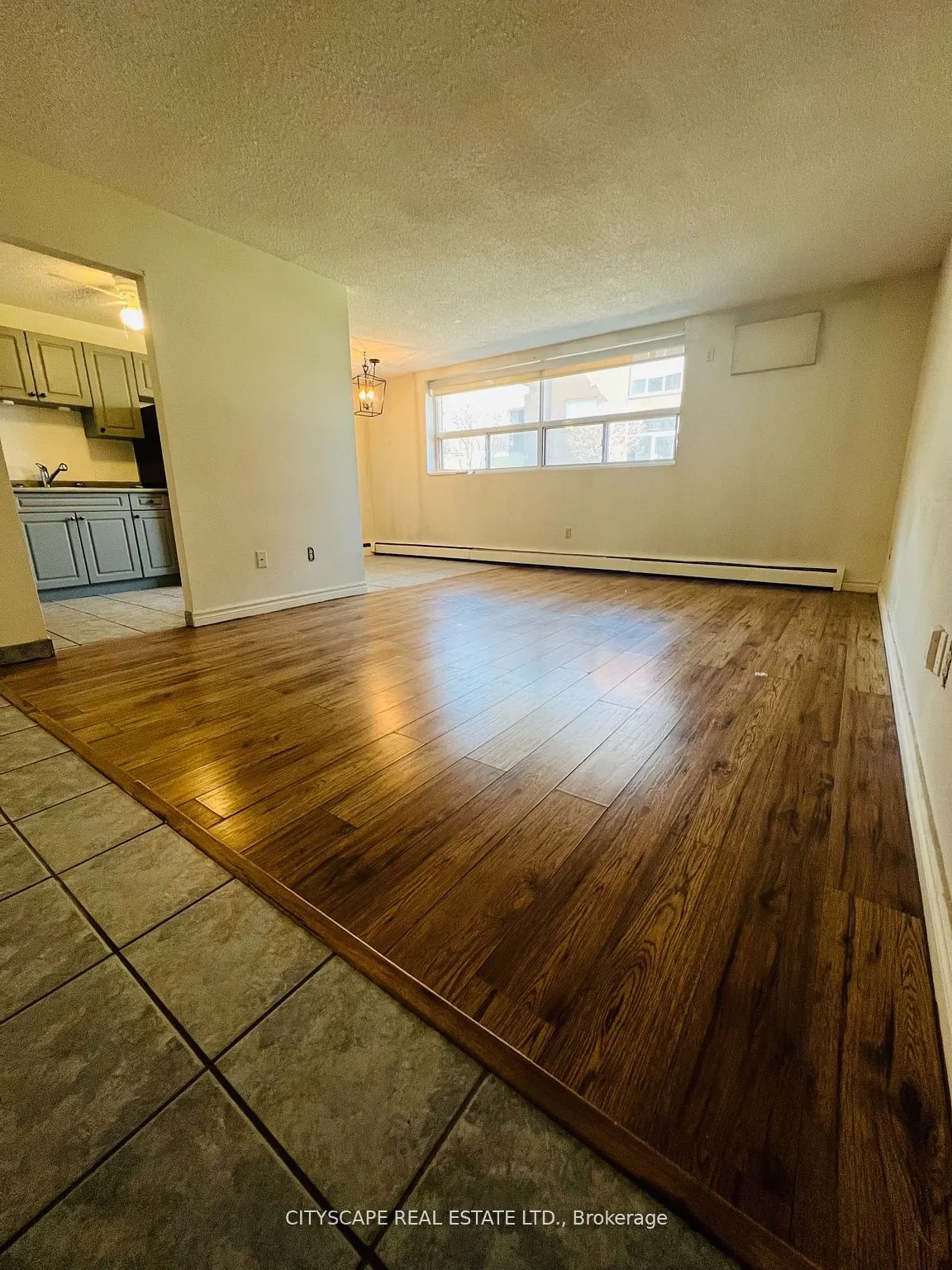 242 Oakdale Avenue, #104