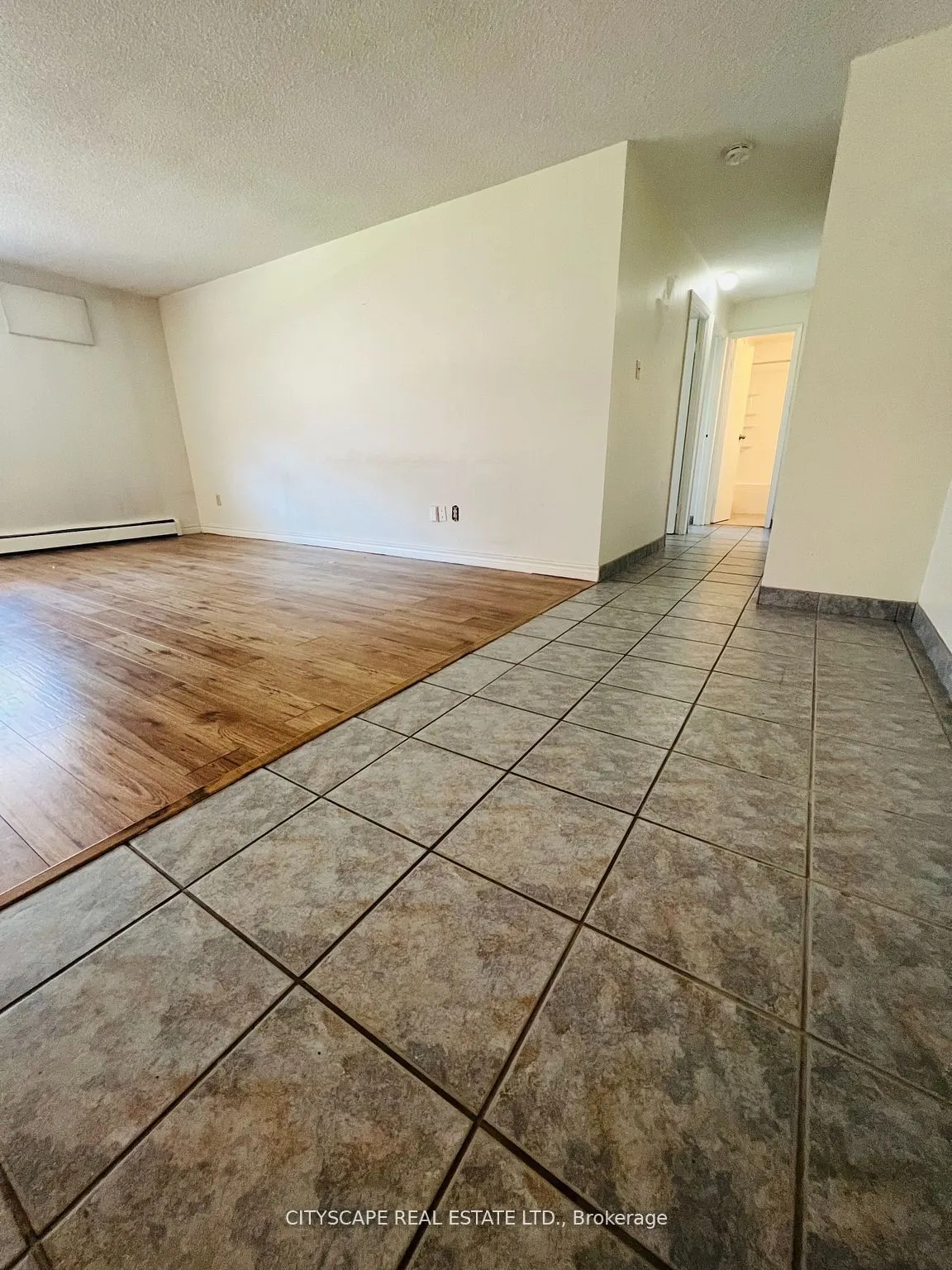 242 Oakdale Avenue, #104