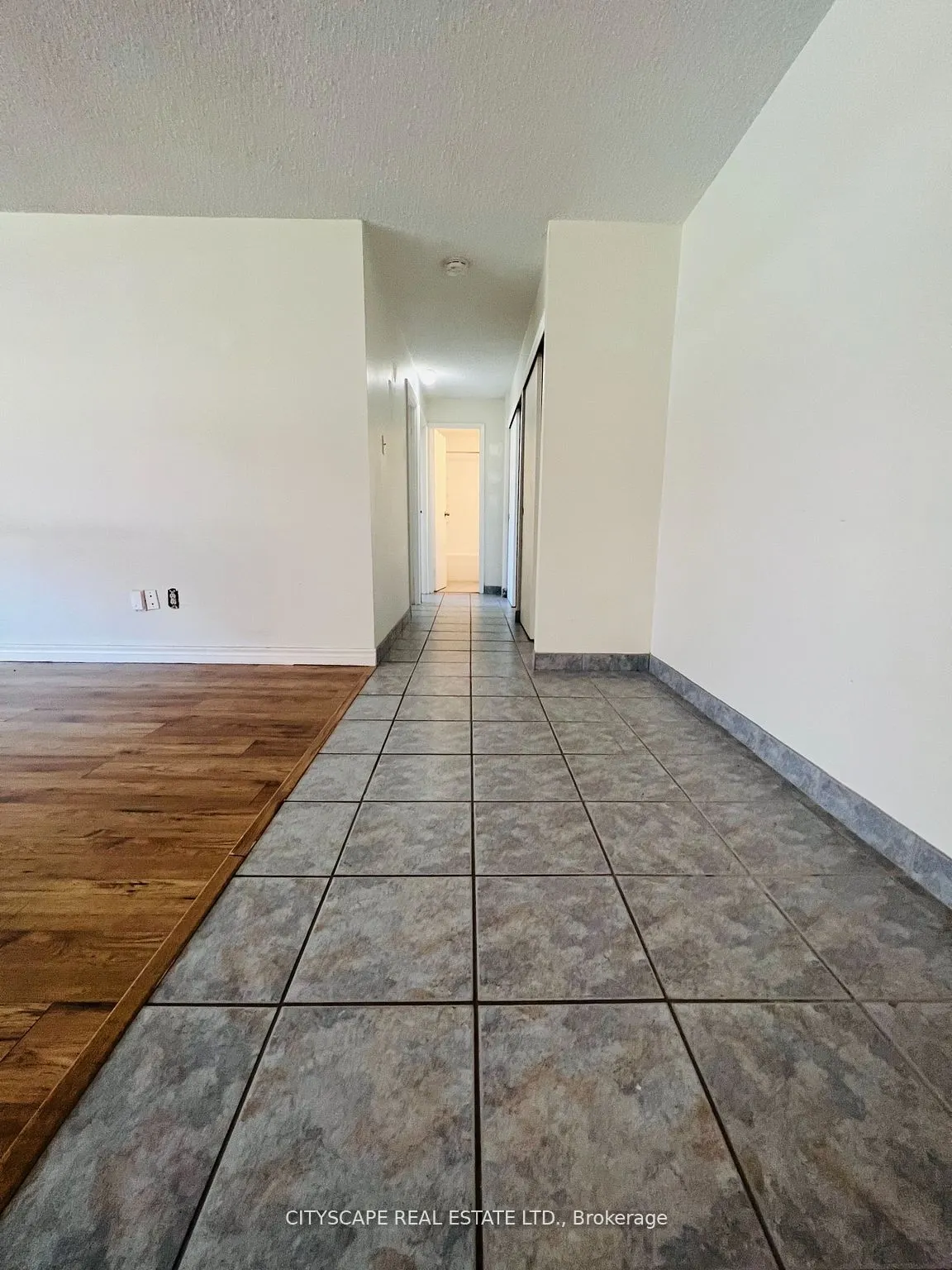 242 Oakdale Avenue, #104