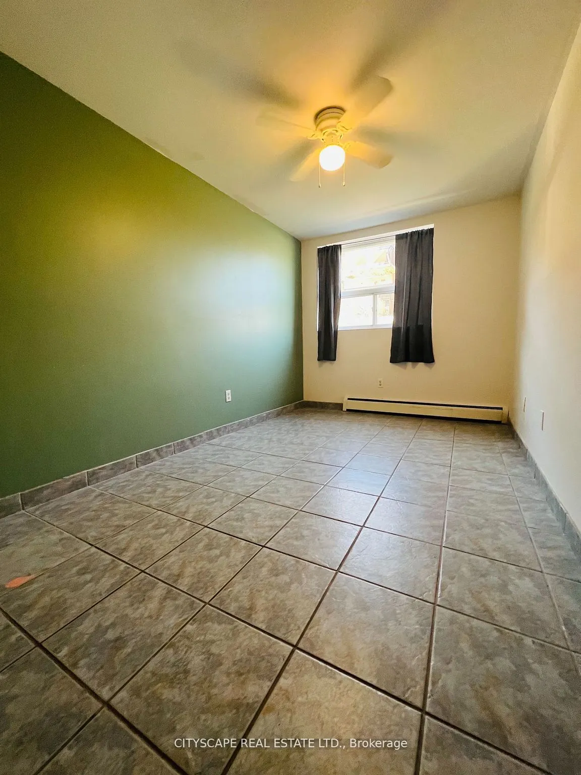 242 Oakdale Avenue, #104
