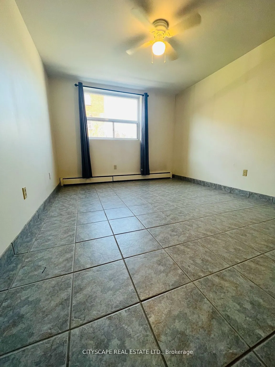 242 Oakdale Avenue, #104