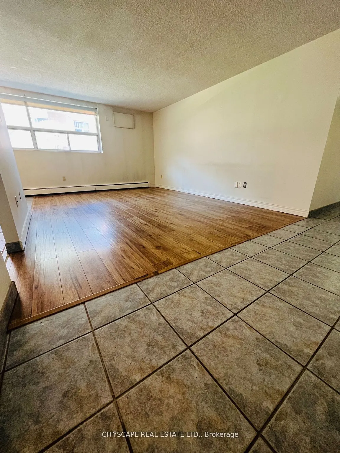 242 Oakdale Avenue, #104
