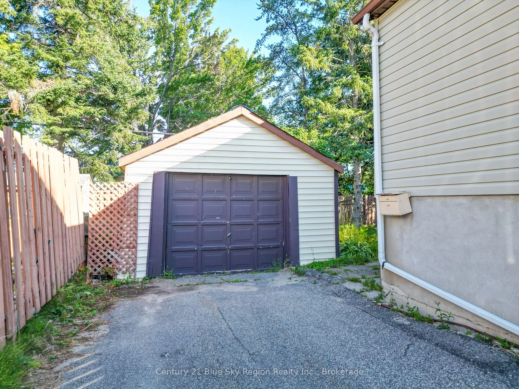 536 Aberdeen Avenue
