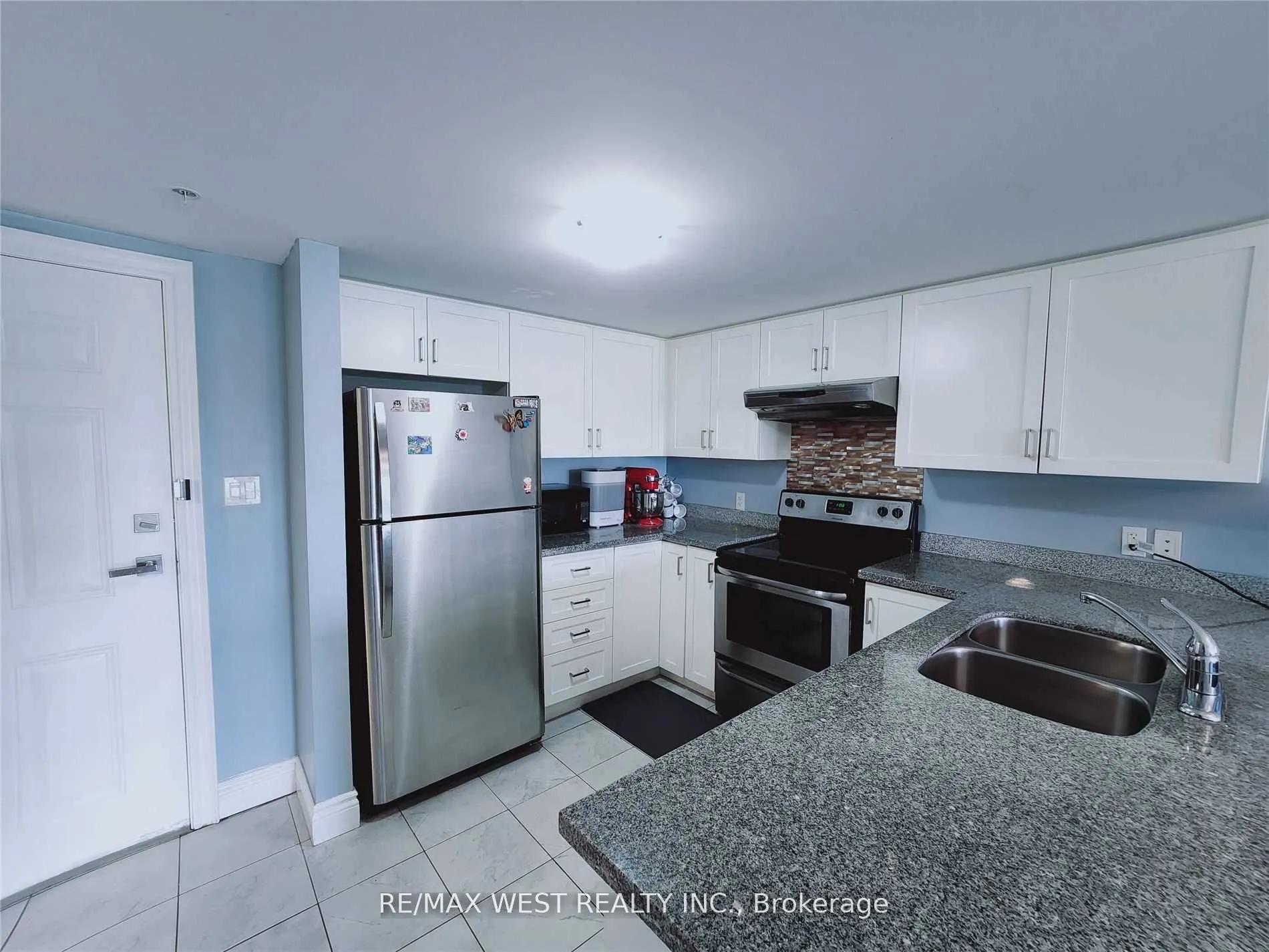 64 Frederick Drive, #401