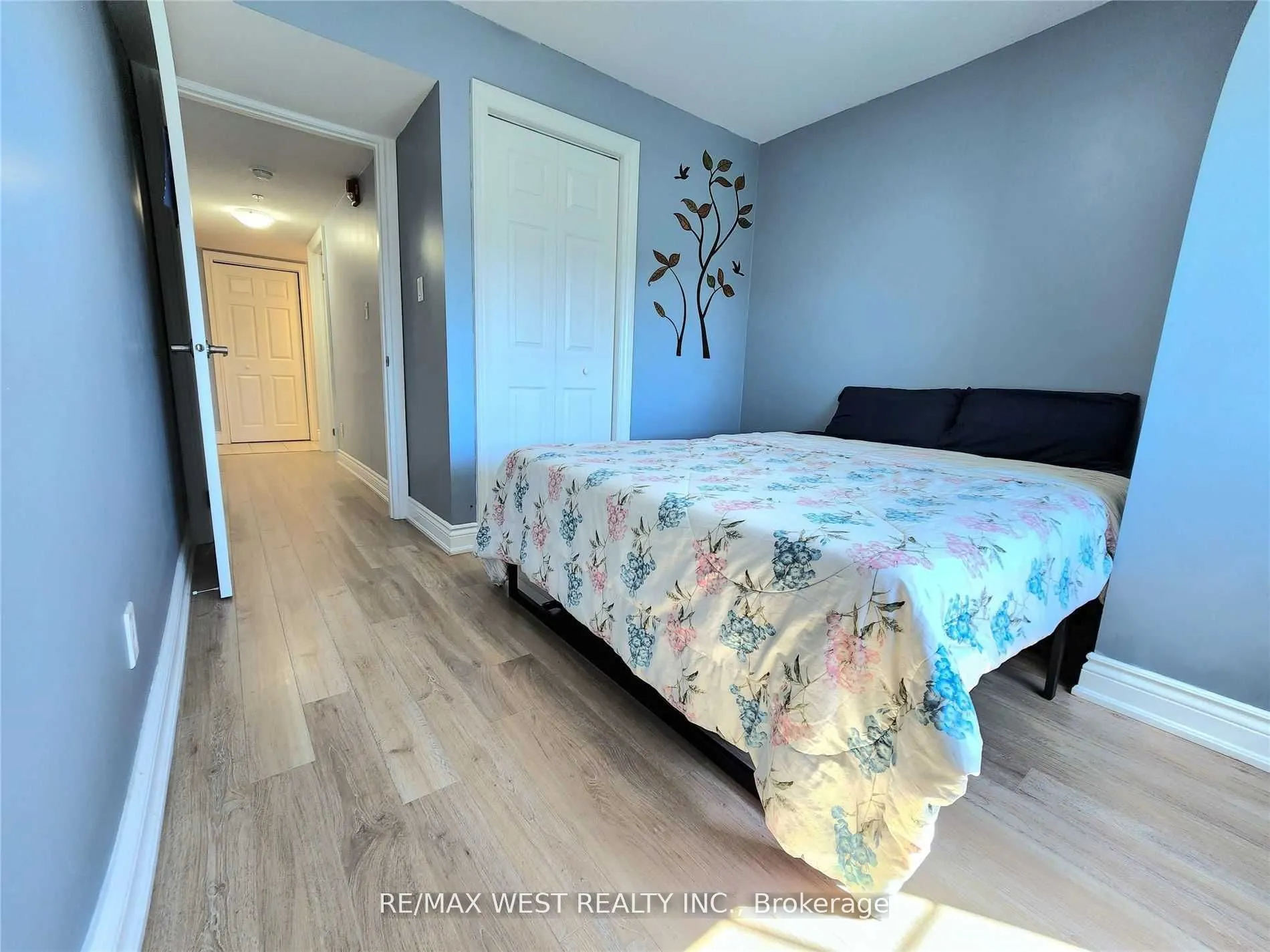 64 Frederick Drive, #401