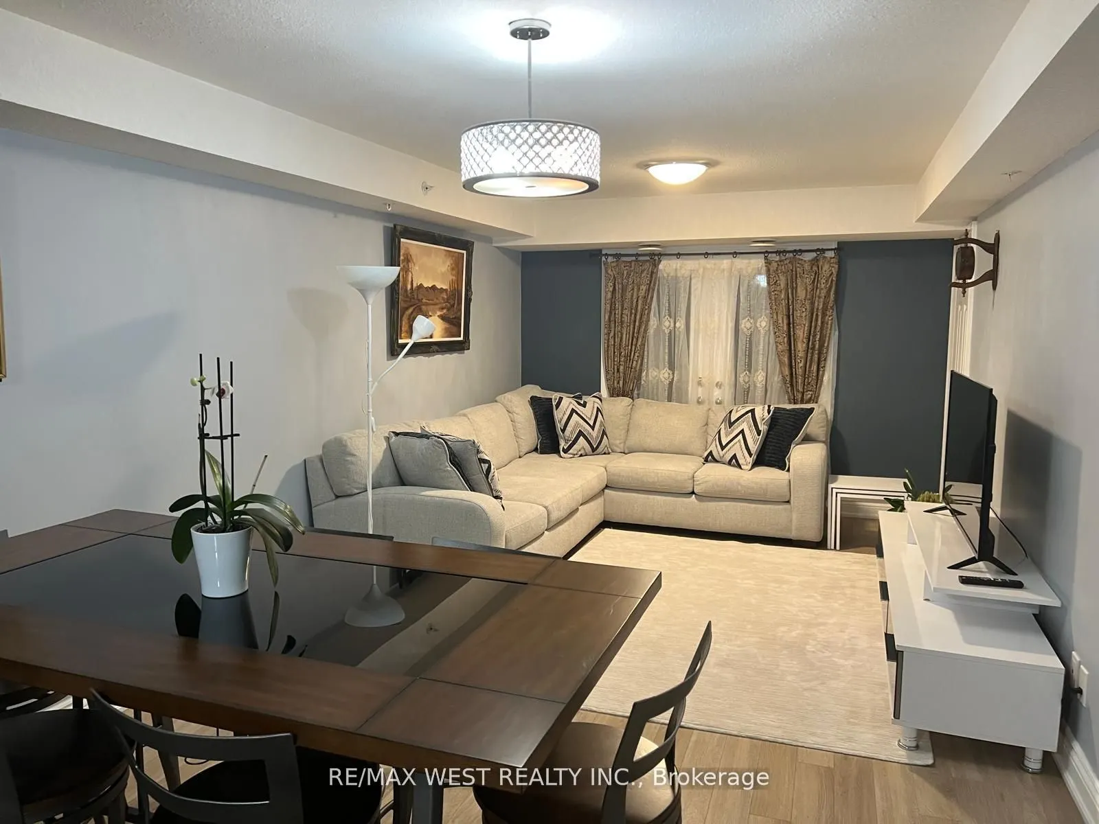 64 Frederick Drive, #401