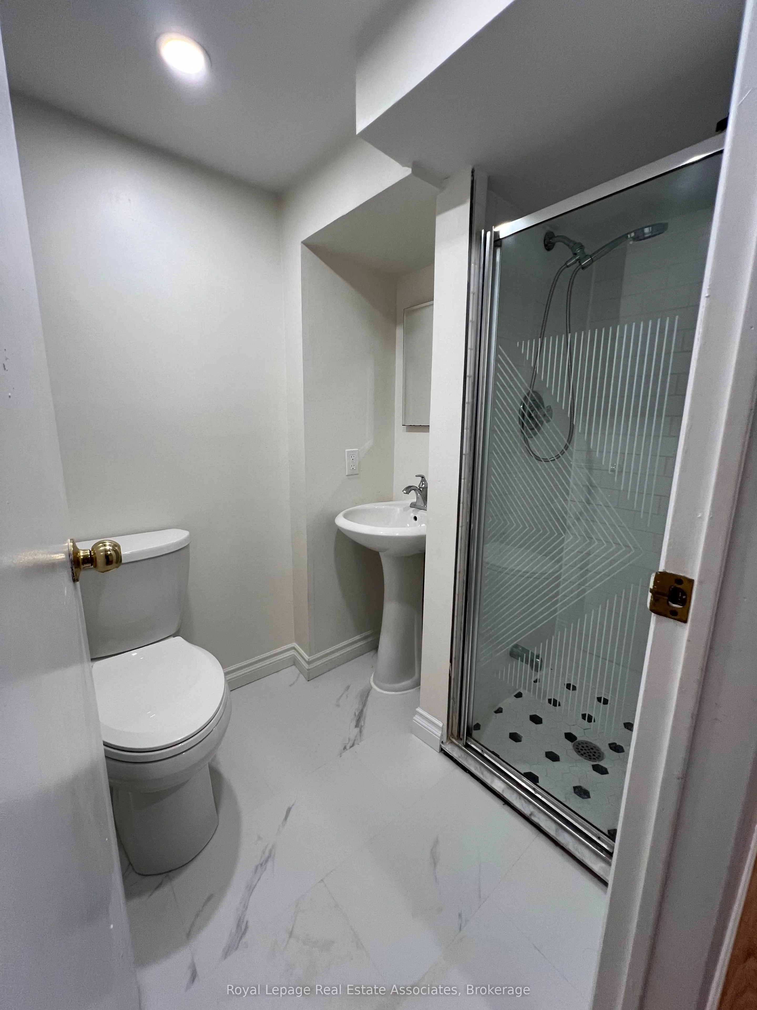 9 Collingwood Street, #Lower