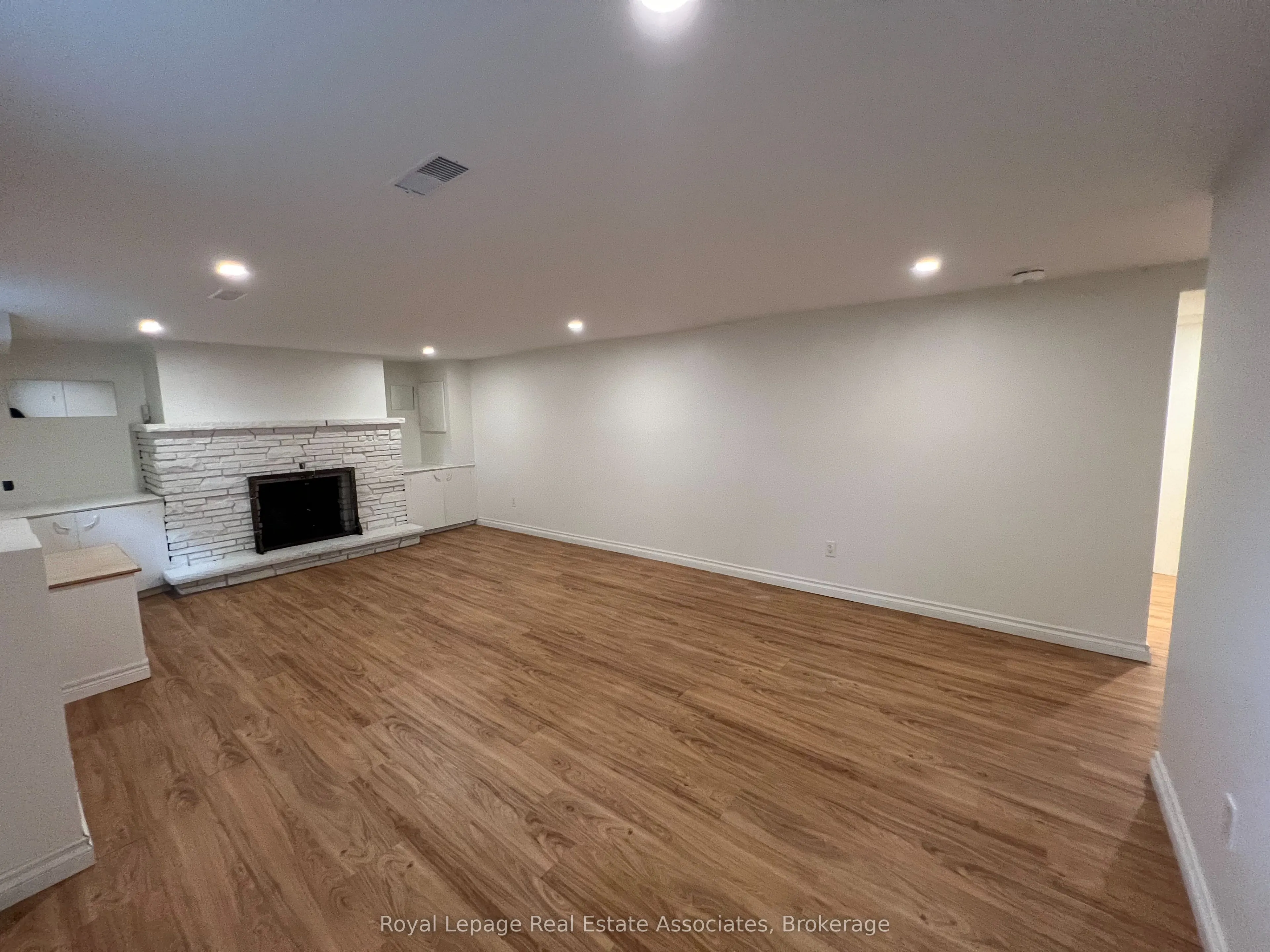 9 Collingwood Street, #Lower