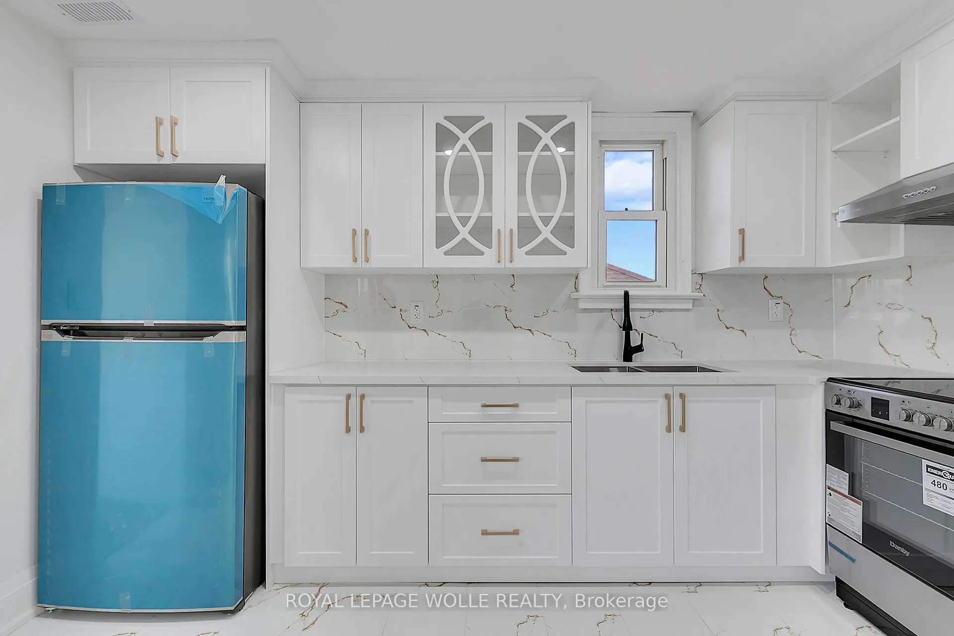 581 Lancaster Street W, #1
