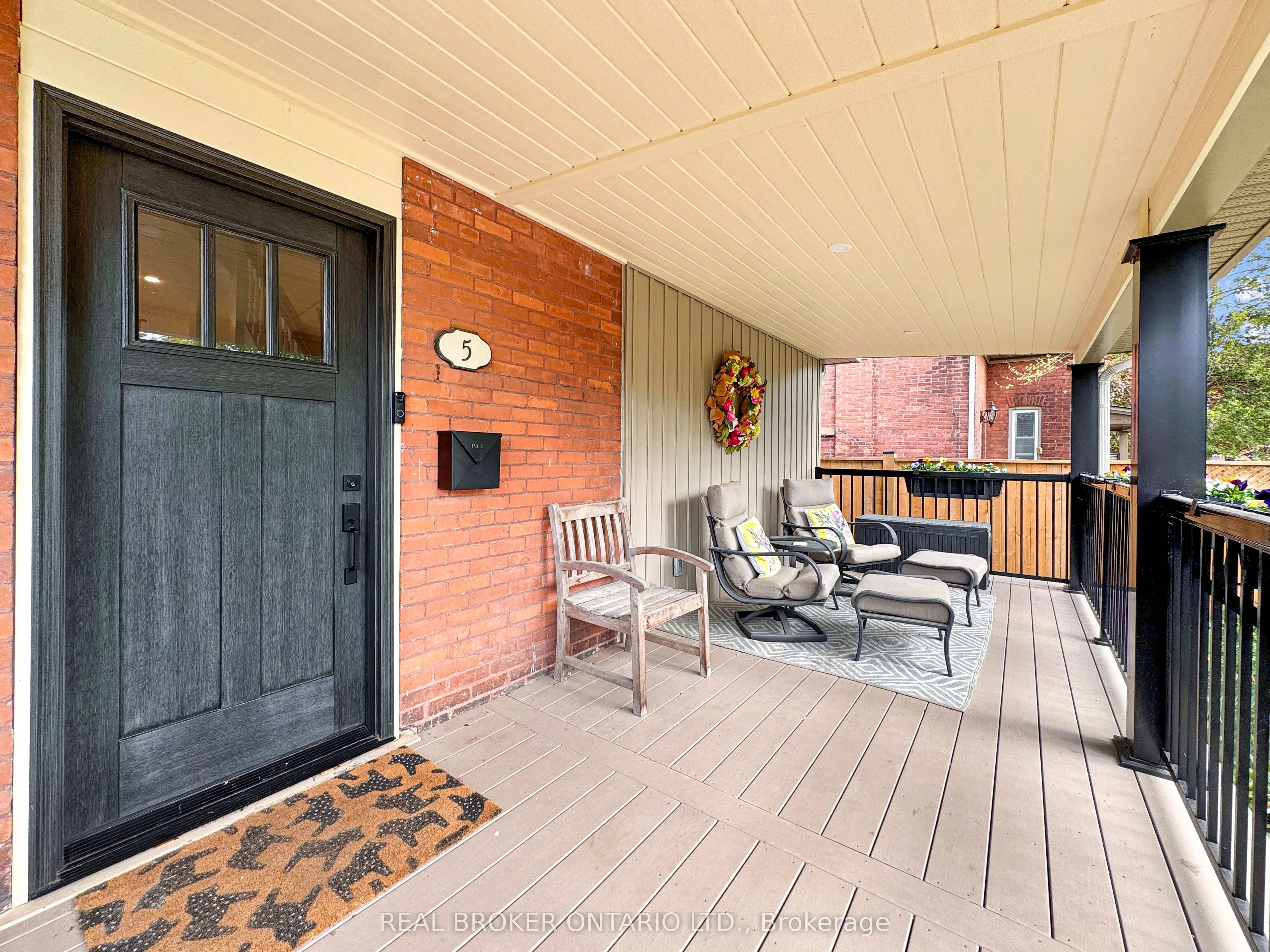 5 Hawarden Avenue