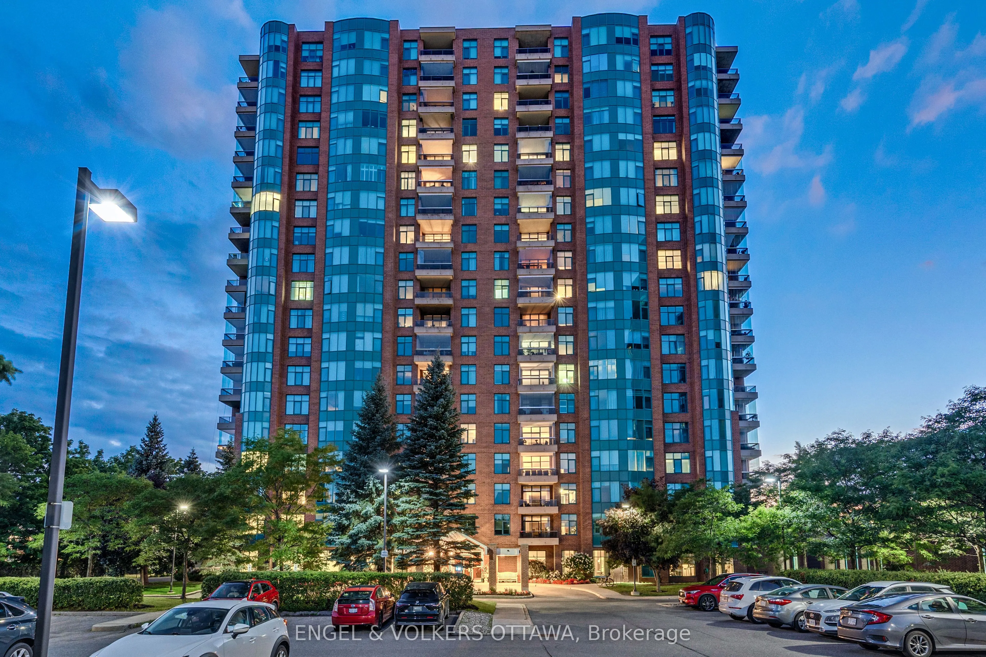 3590 Rivergate Way, #903
