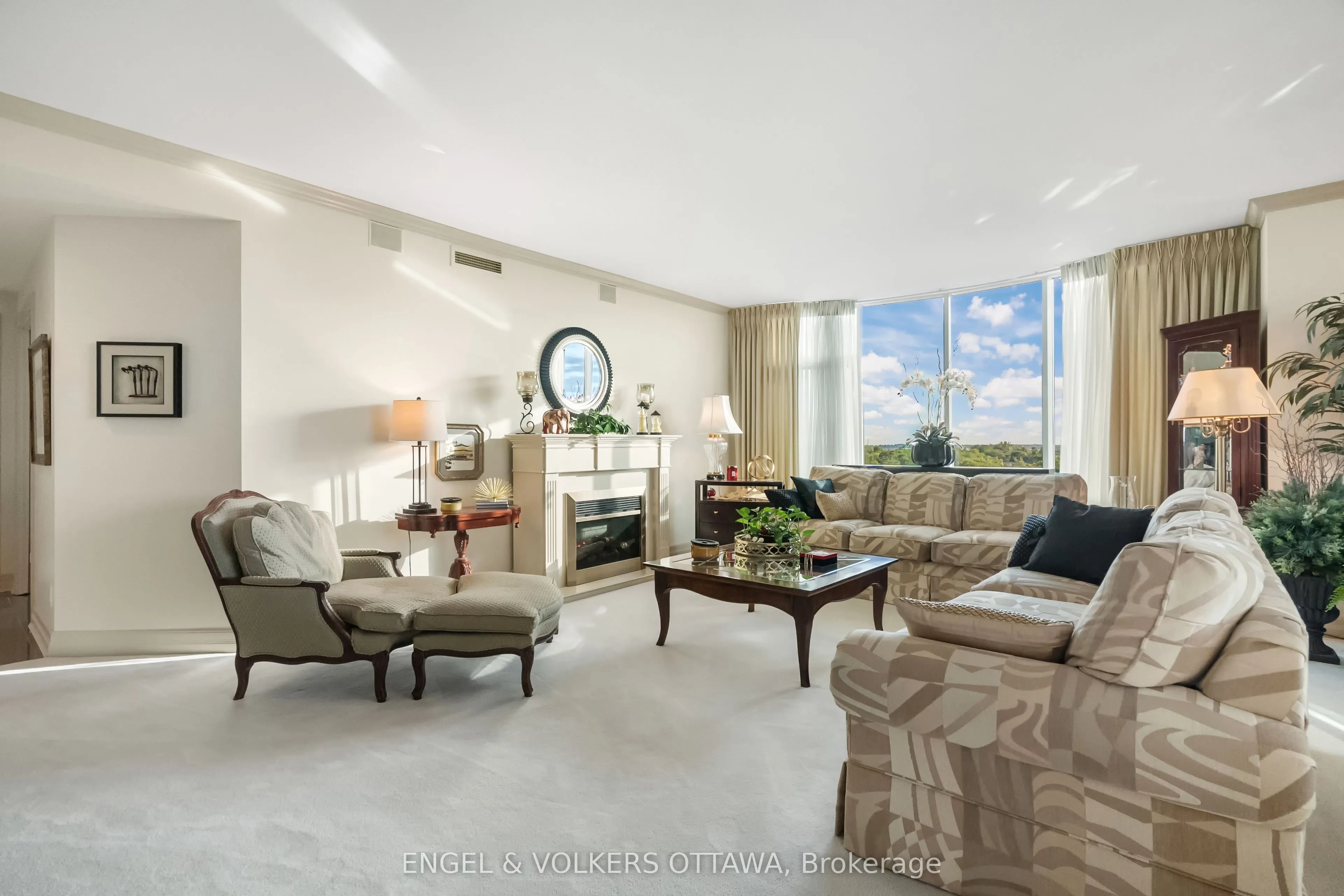 3590 Rivergate Way, #903