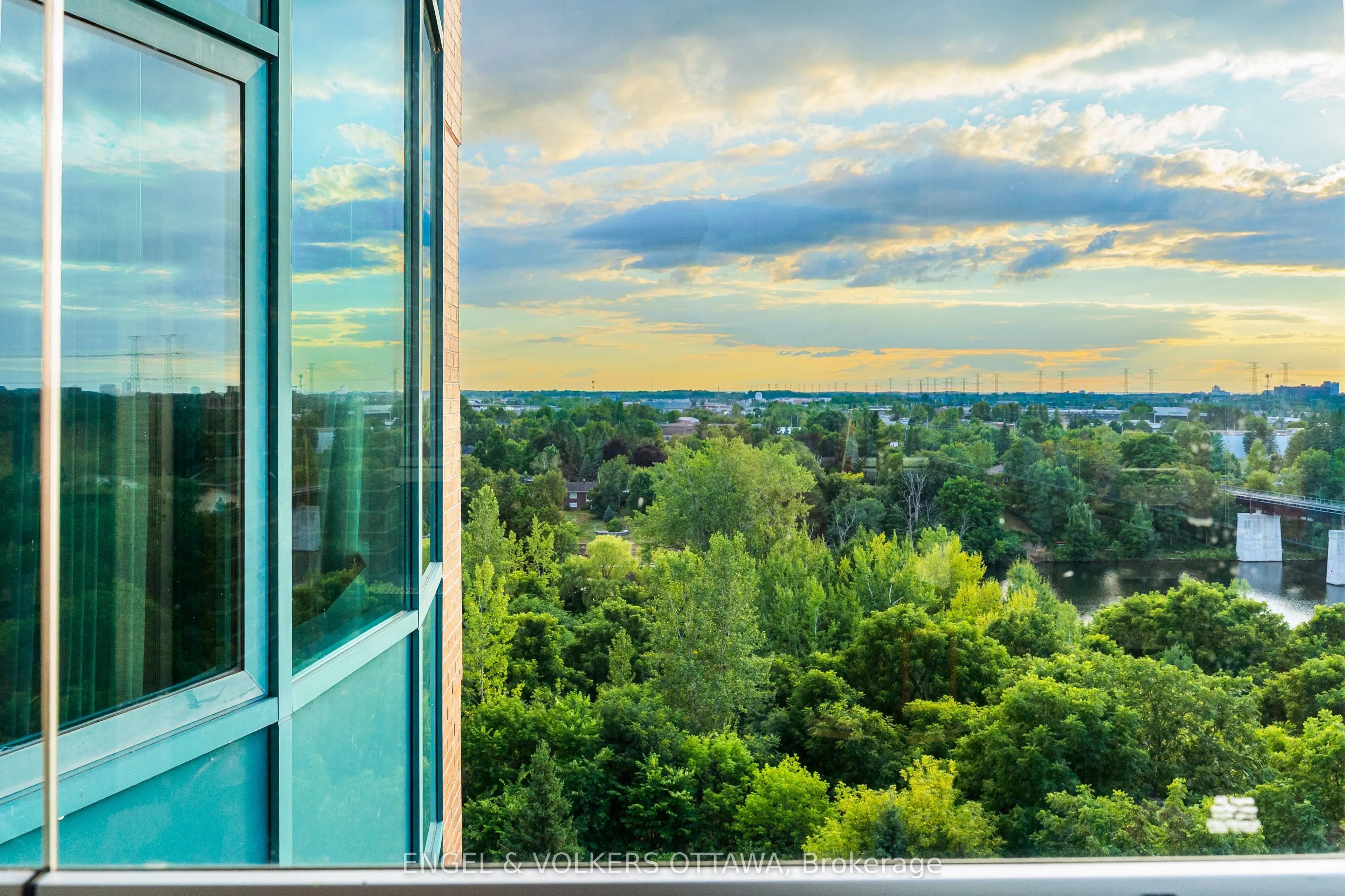 3590 Rivergate Way, #903