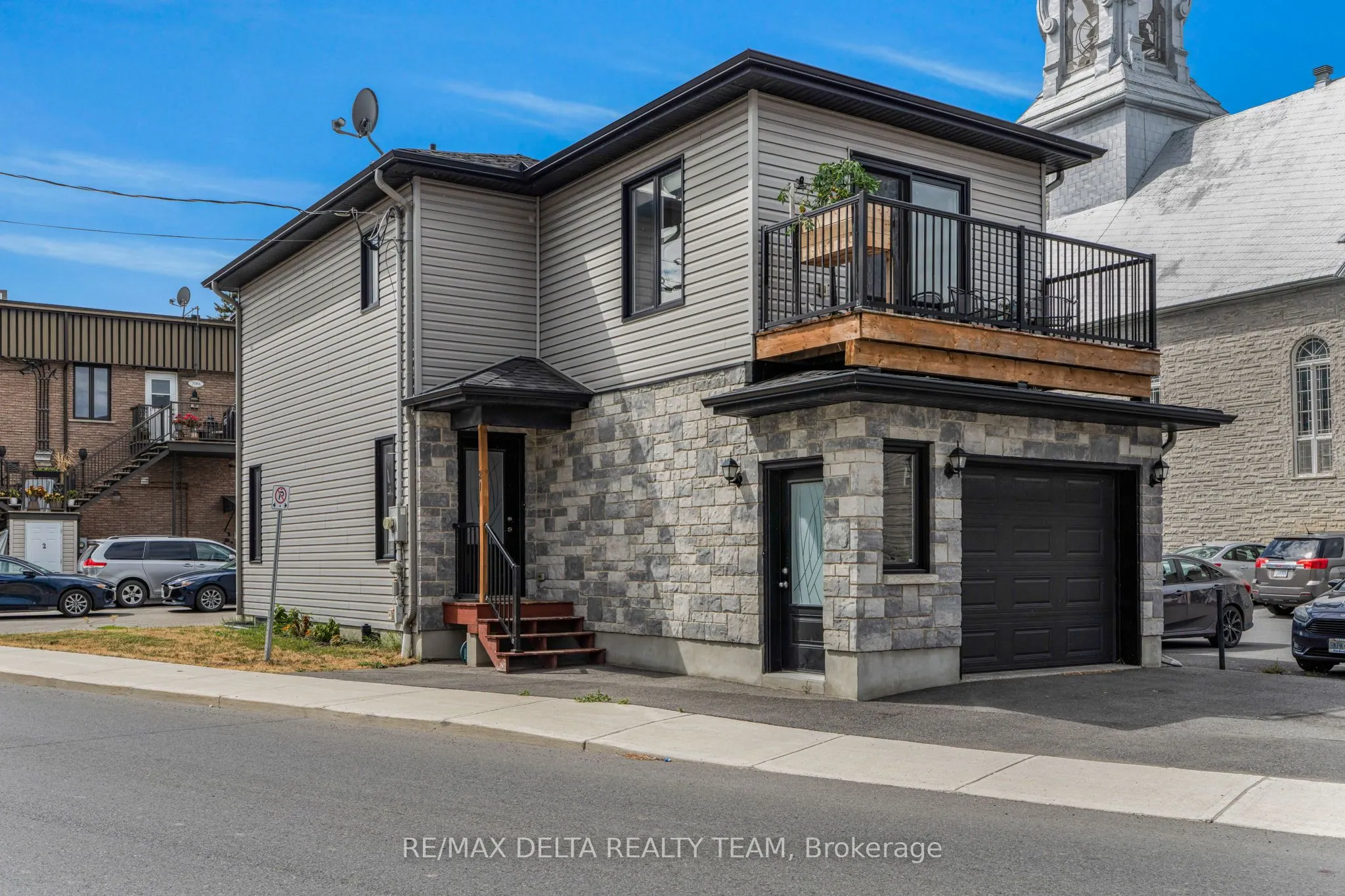 21 Laurier Street