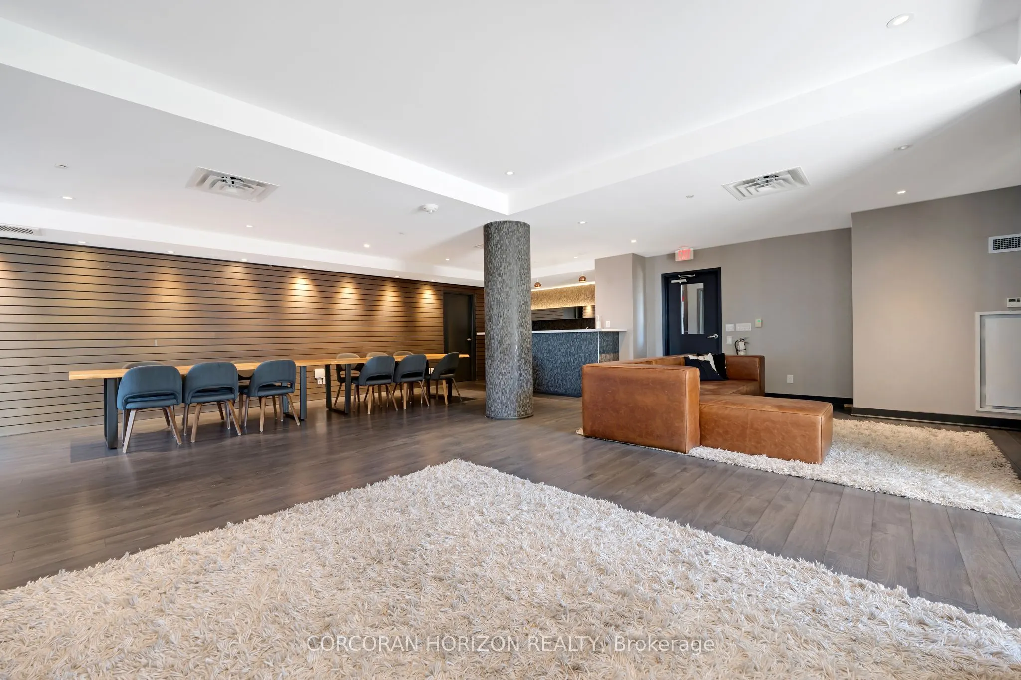 85 Duke Street, #214
