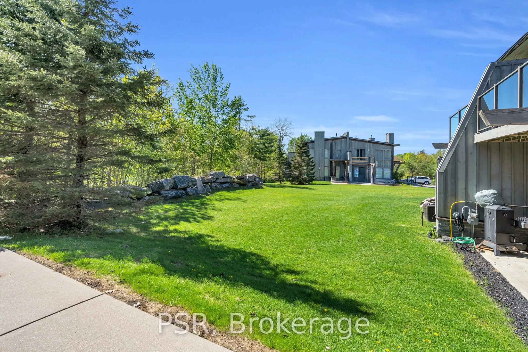44 Carrick Trail