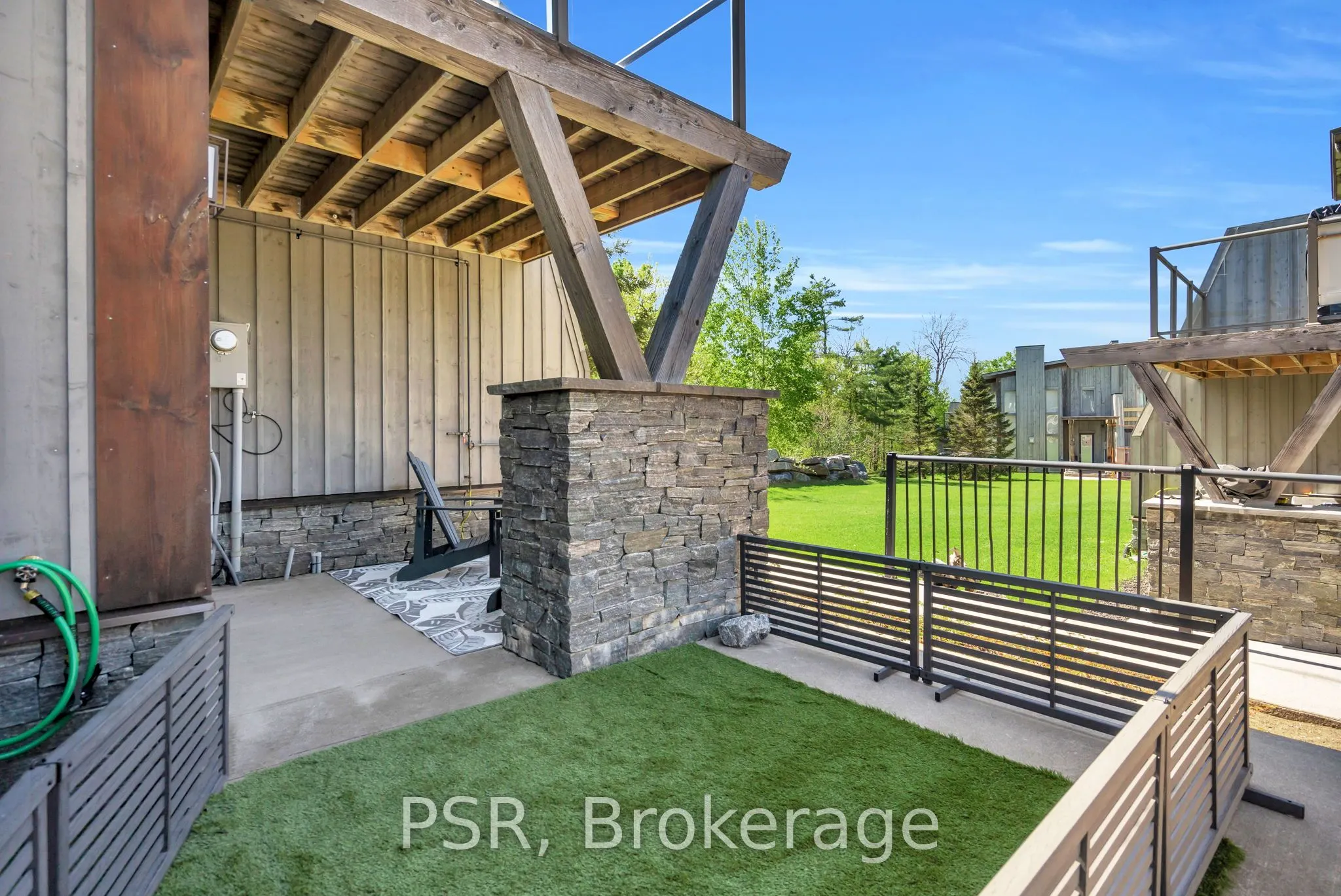 44 Carrick Trail