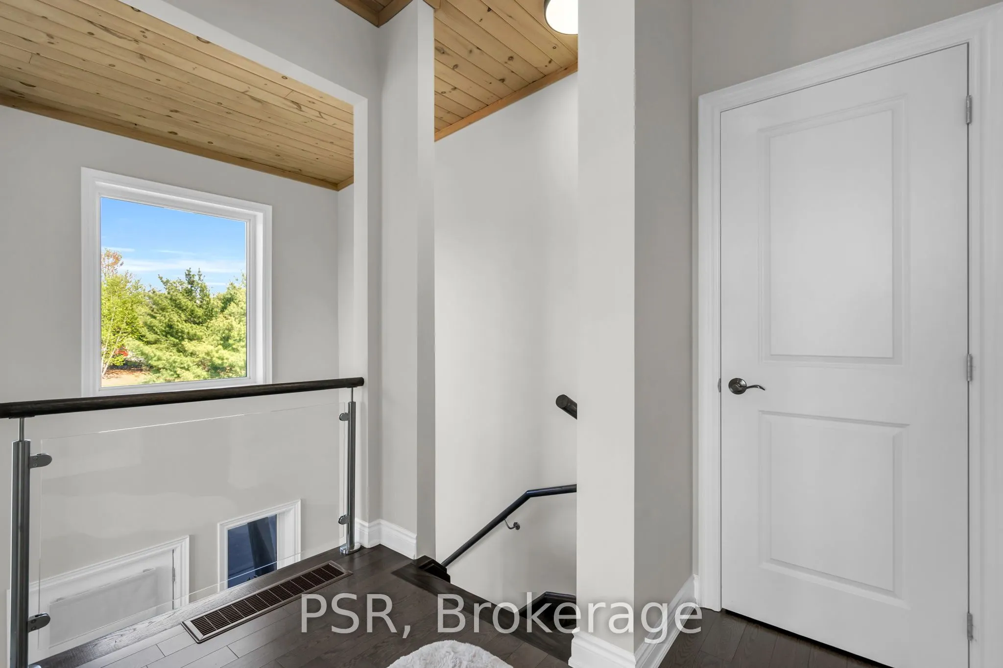 44 Carrick Trail