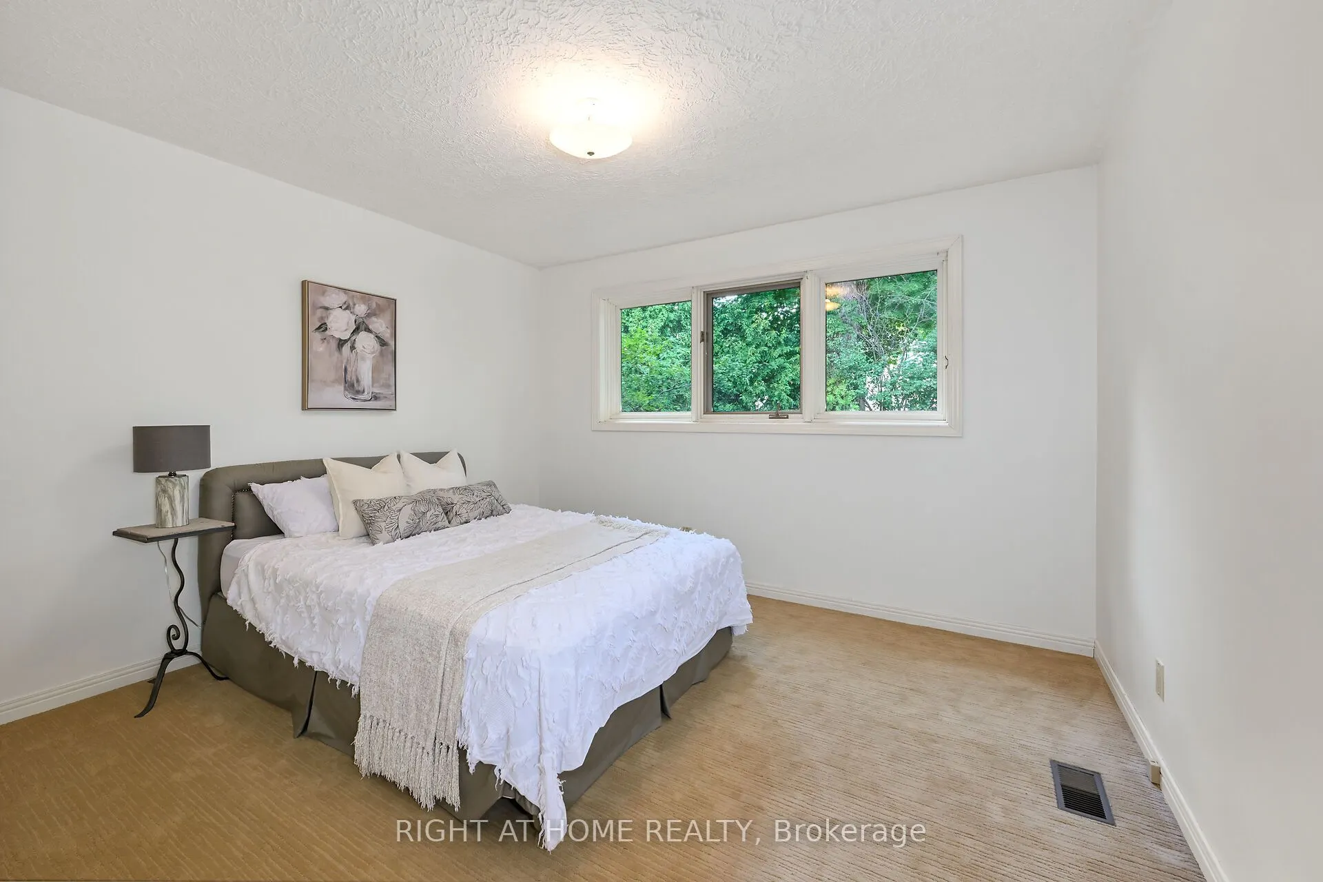 33 Walnut Drive