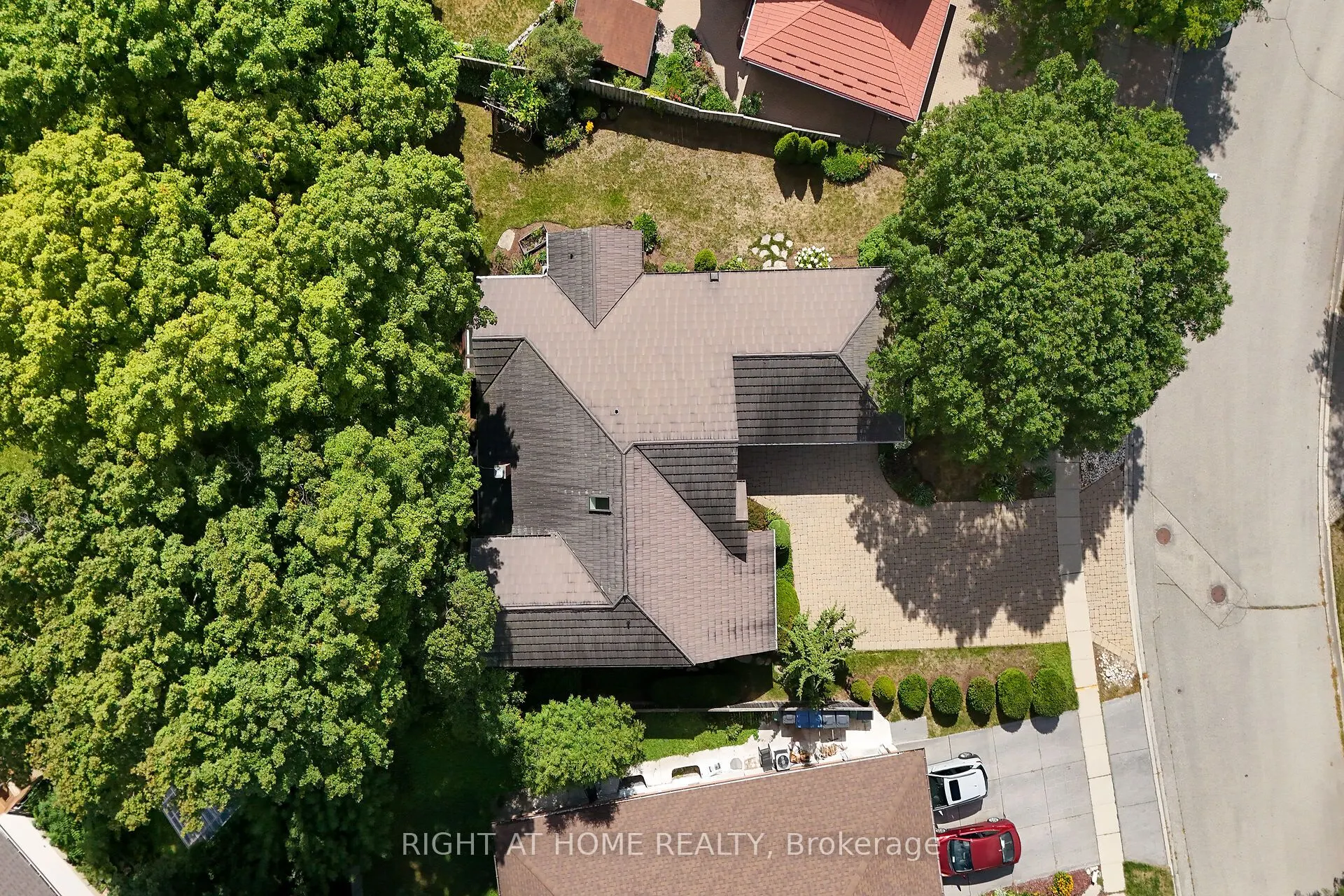 33 Walnut Drive