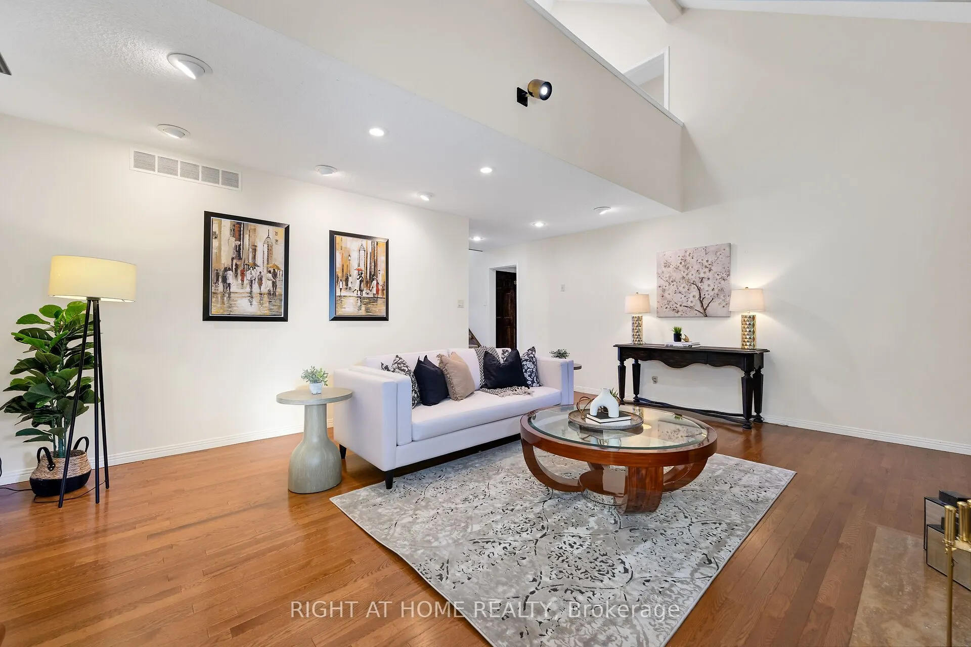 33 Walnut Drive