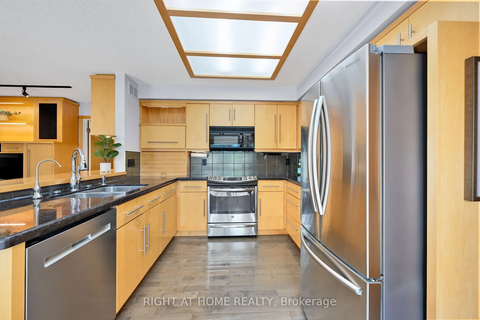 33 Walnut Drive