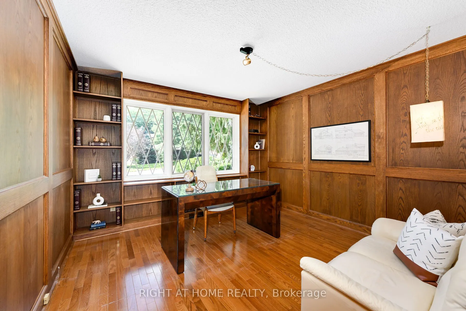 33 Walnut Drive