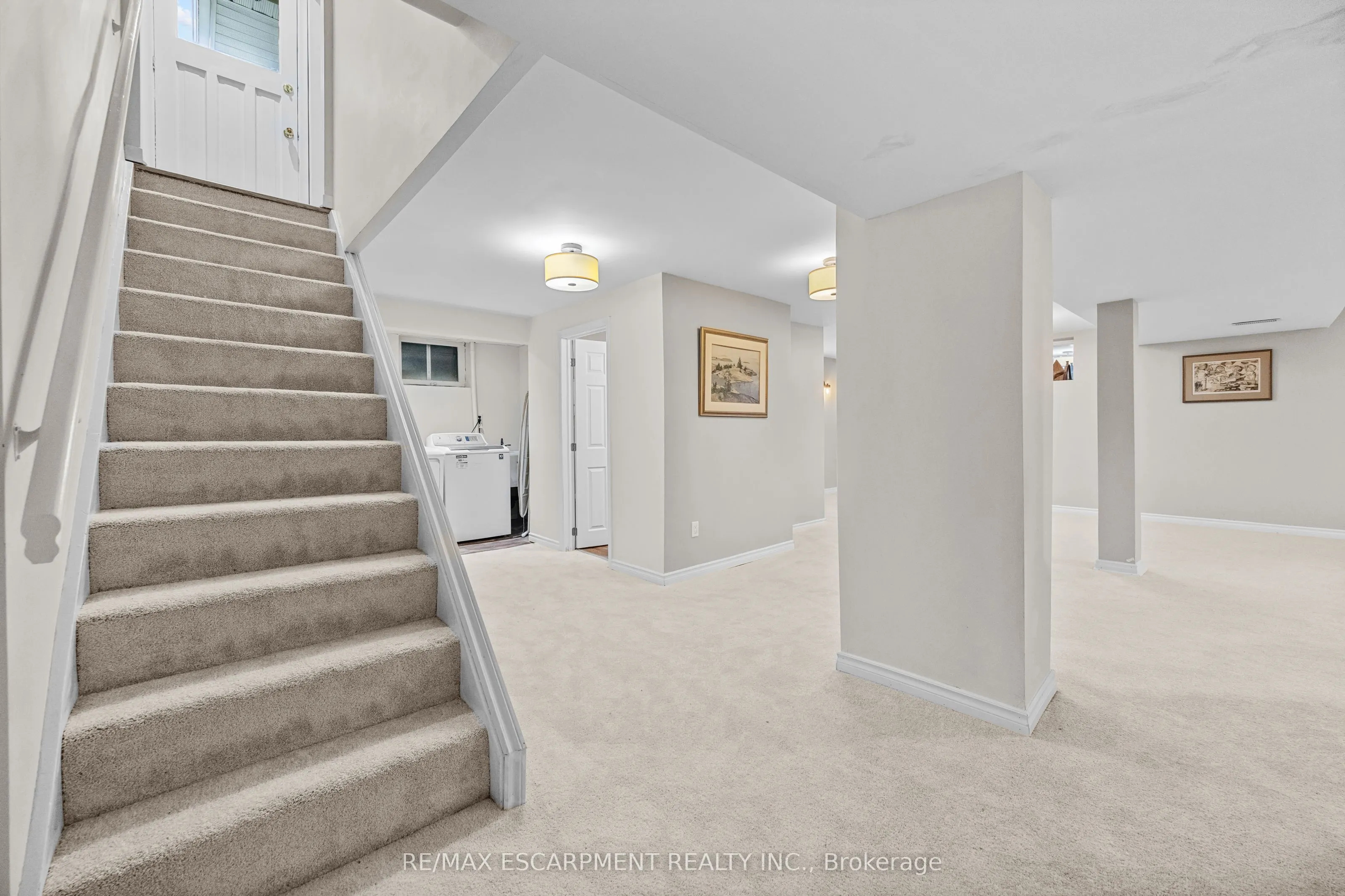 375 Clarendon Drive