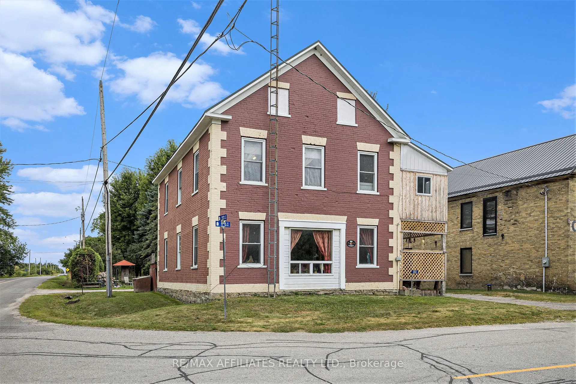 90 Main Street