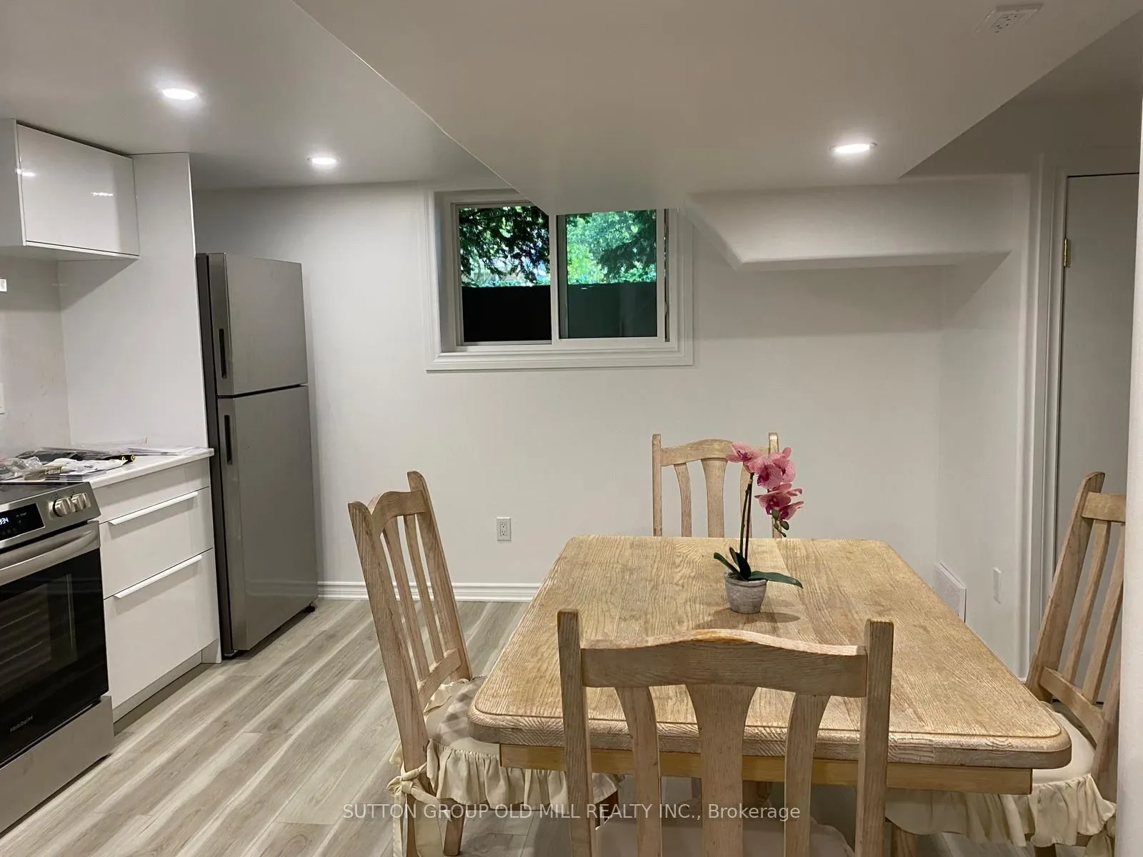 14 Evergreen Drive, #Split Unit