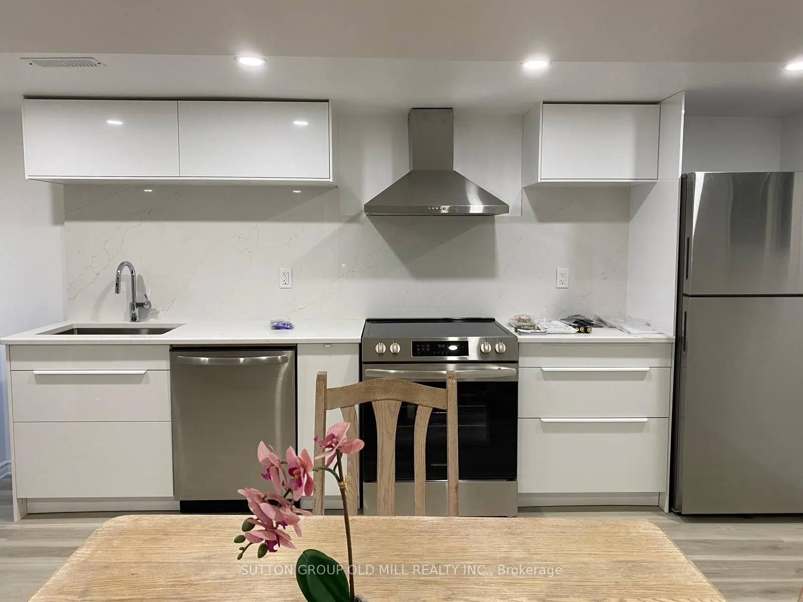 14 Evergreen Drive, #Split Unit