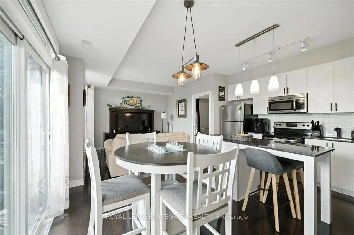 755 Beauparc Private, #202