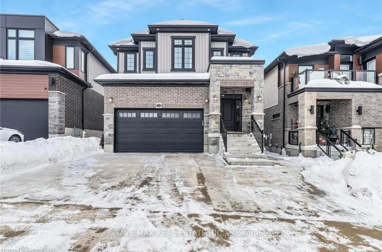 528 Nathalie Crescent