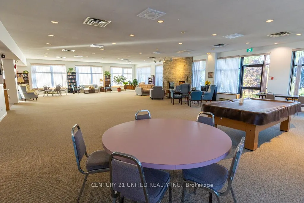 921 Armour Road, #305