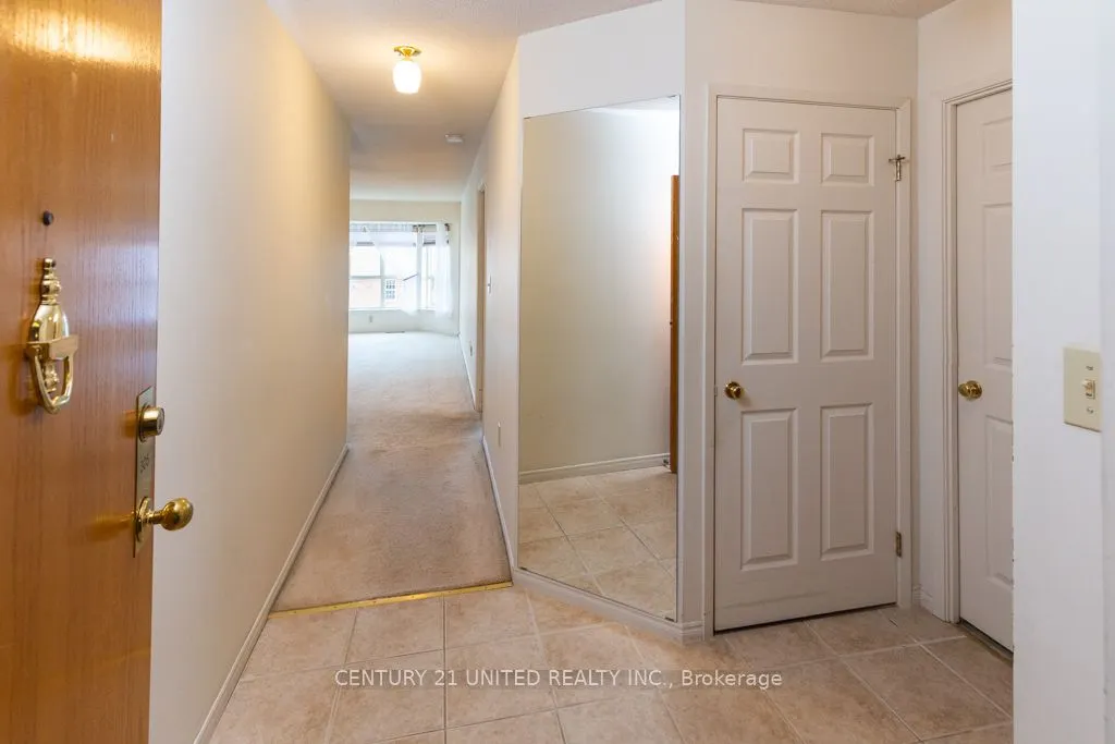 921 Armour Road, #305