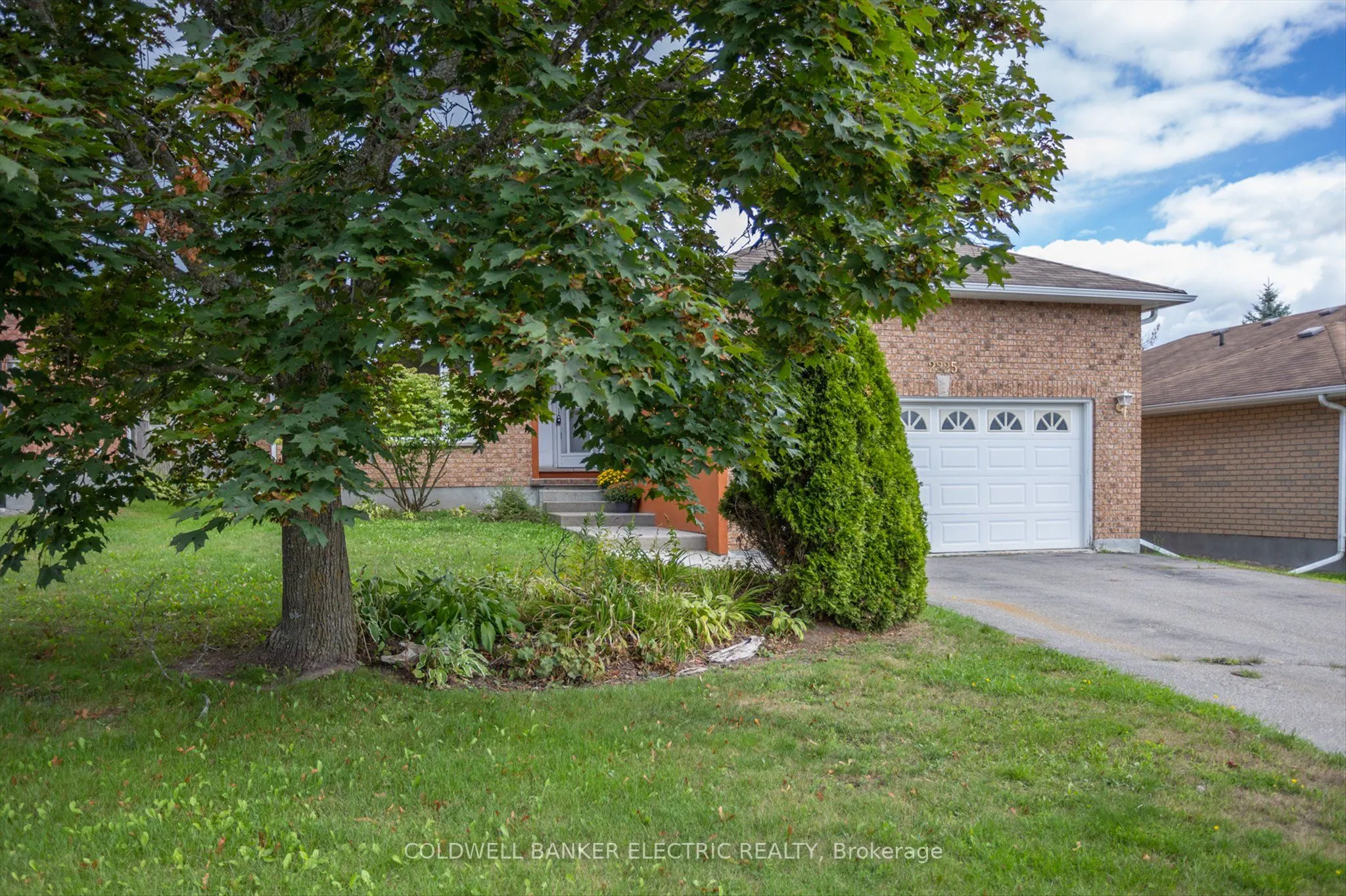 2225 Lorraine Drive