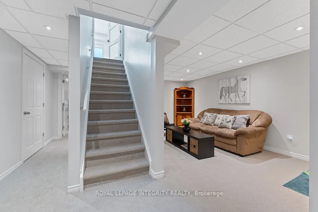 41 Beacon Way