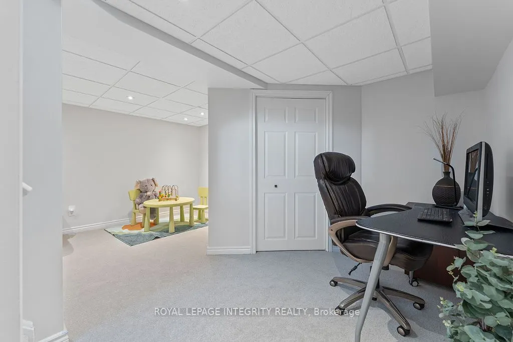 41 Beacon Way